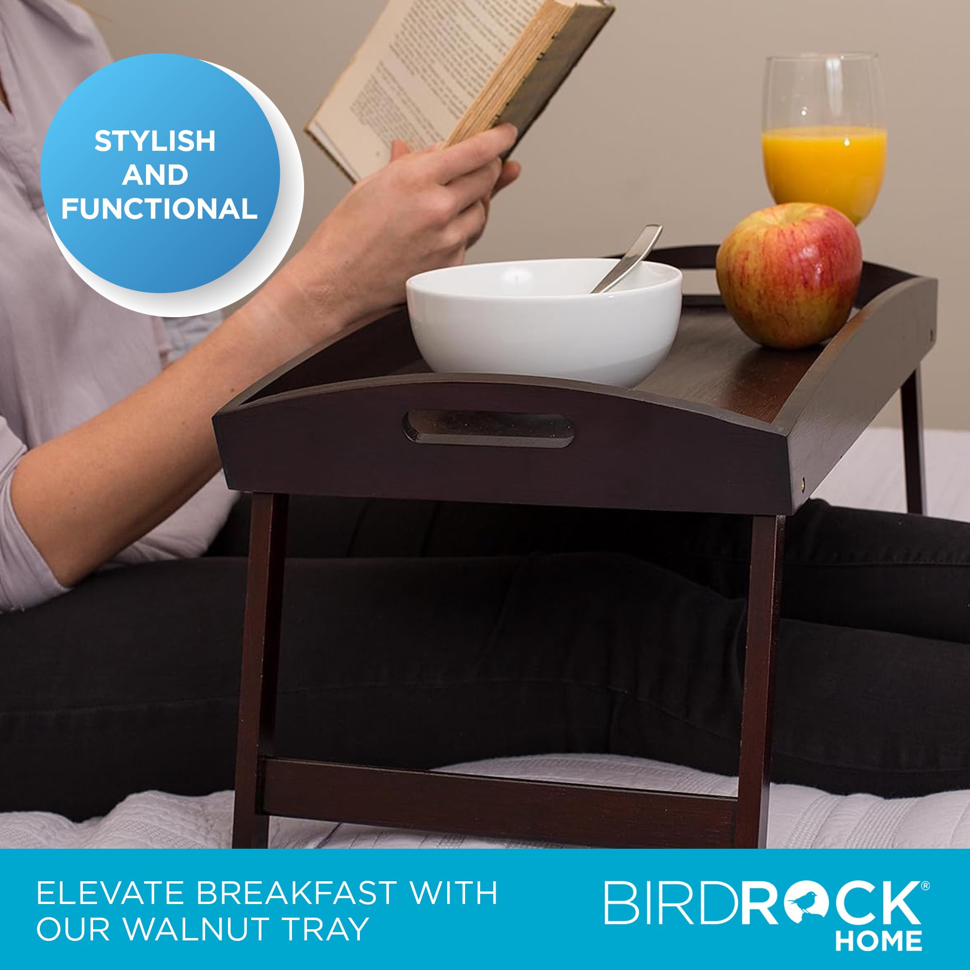 BIRDROCK HOME plateau en usage avec ordinateur portable pratique au lit