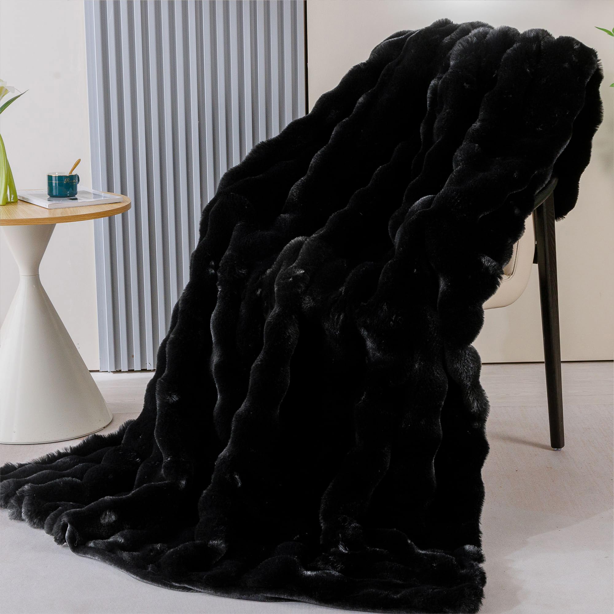 BlanketSolution gros plan texture fourrure ultra douce pour cocooning