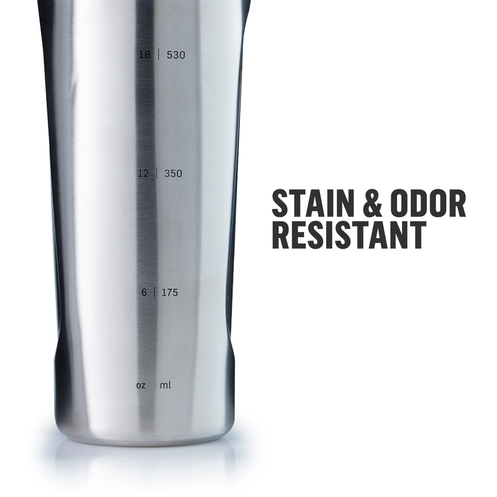 BlenderBottle Radian utilisé en salle de sport mélange rapide