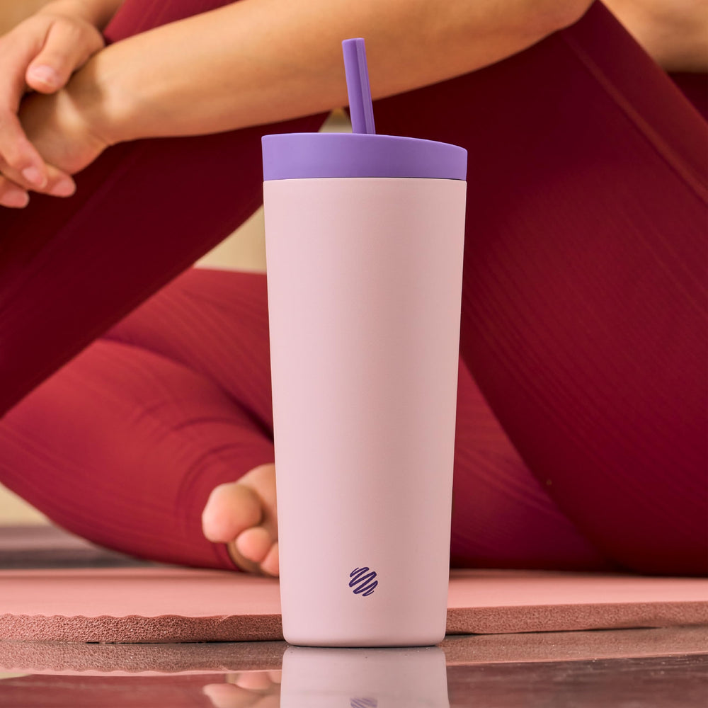 BlenderBottle en contexte salle de sport illustrant usage pour shakes et smoothies