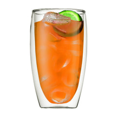 Bodum Pavina comparaison avec une main, montre la capacité 15 oz