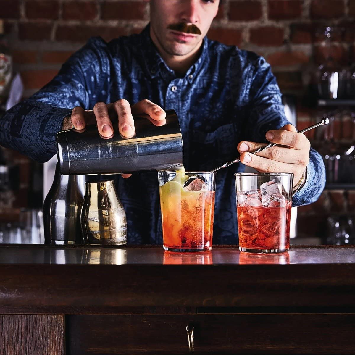 Bormioli Rocco table dressée avec verres Bodega idéaux pour réception