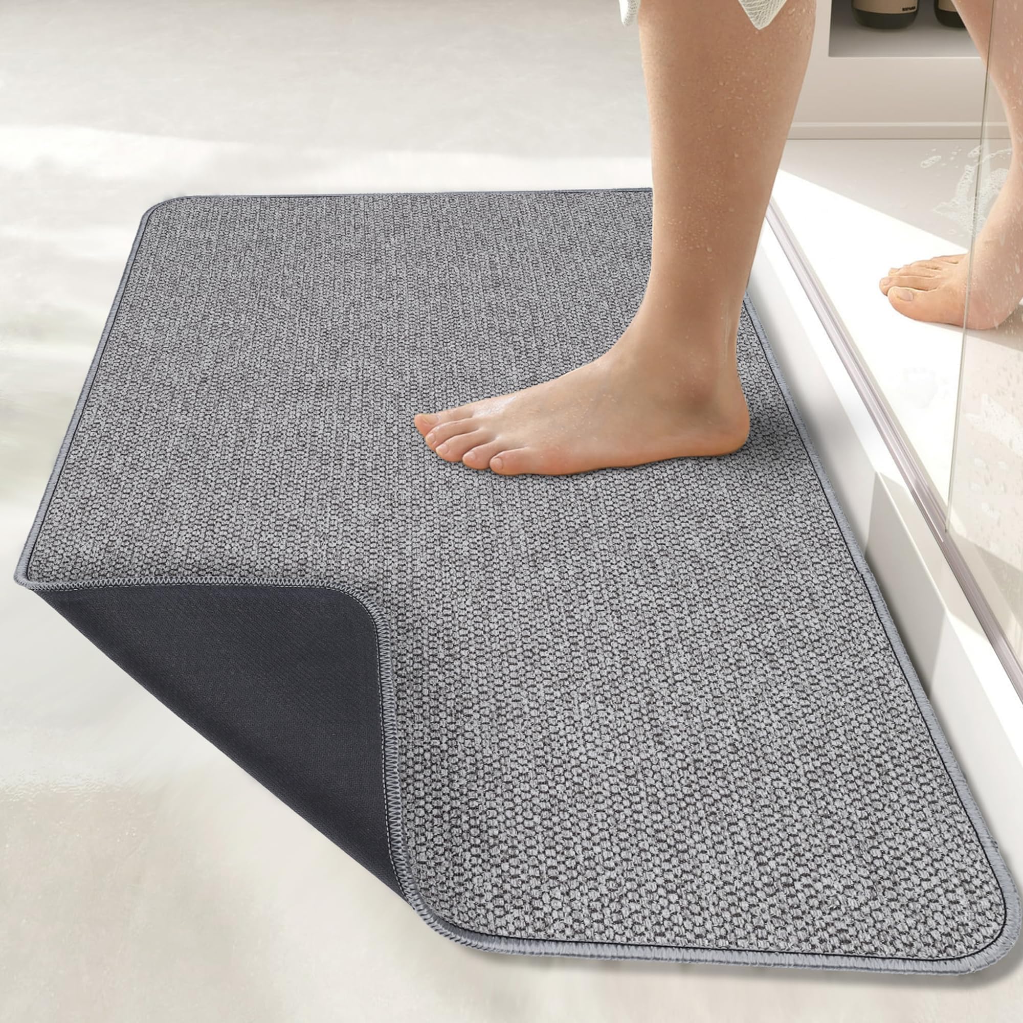 Bosap tapis à l'échelle près d'une chaussure montrant faible épaisseur pratique