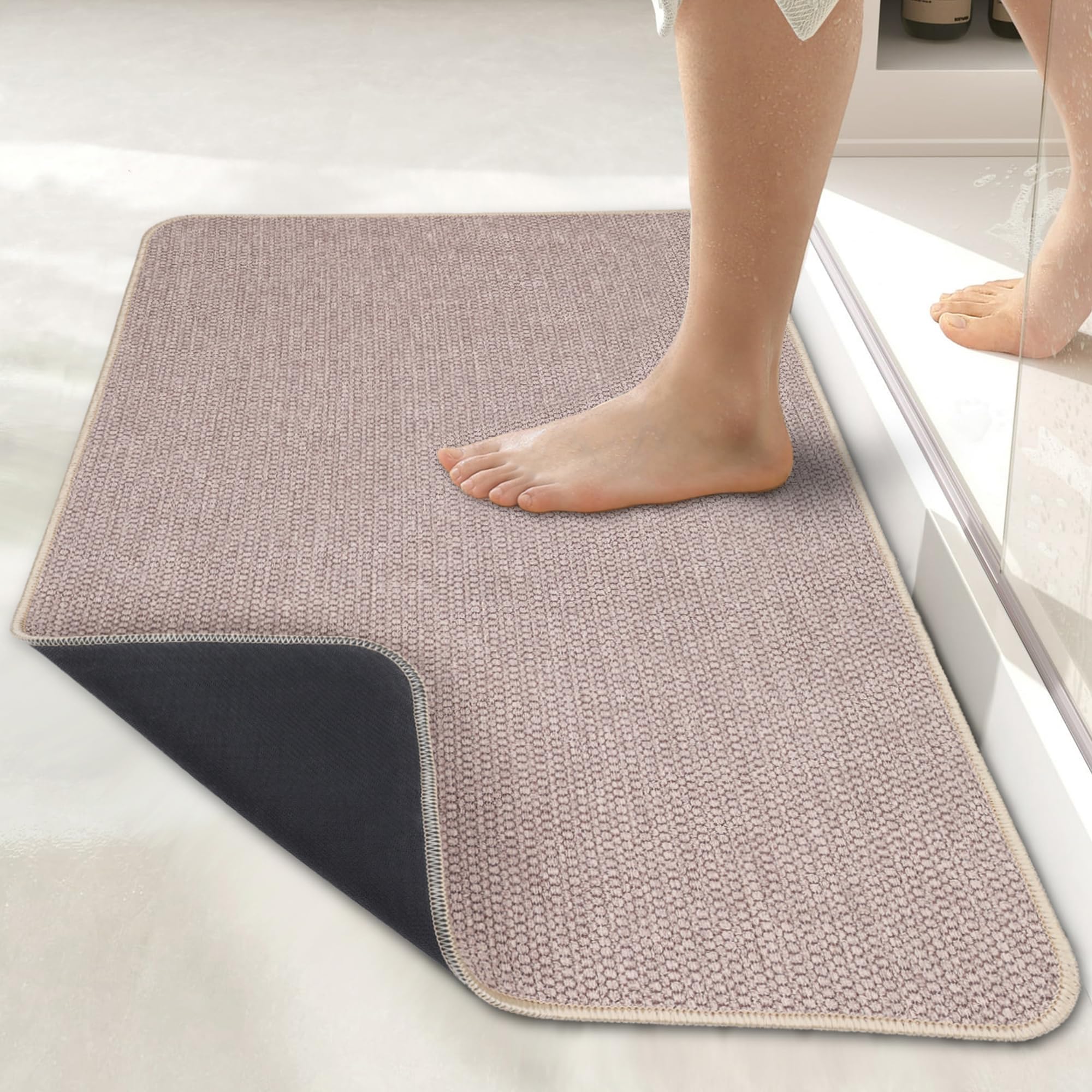 Bosap vue de face du tapis beige montrant l'absorption rapide