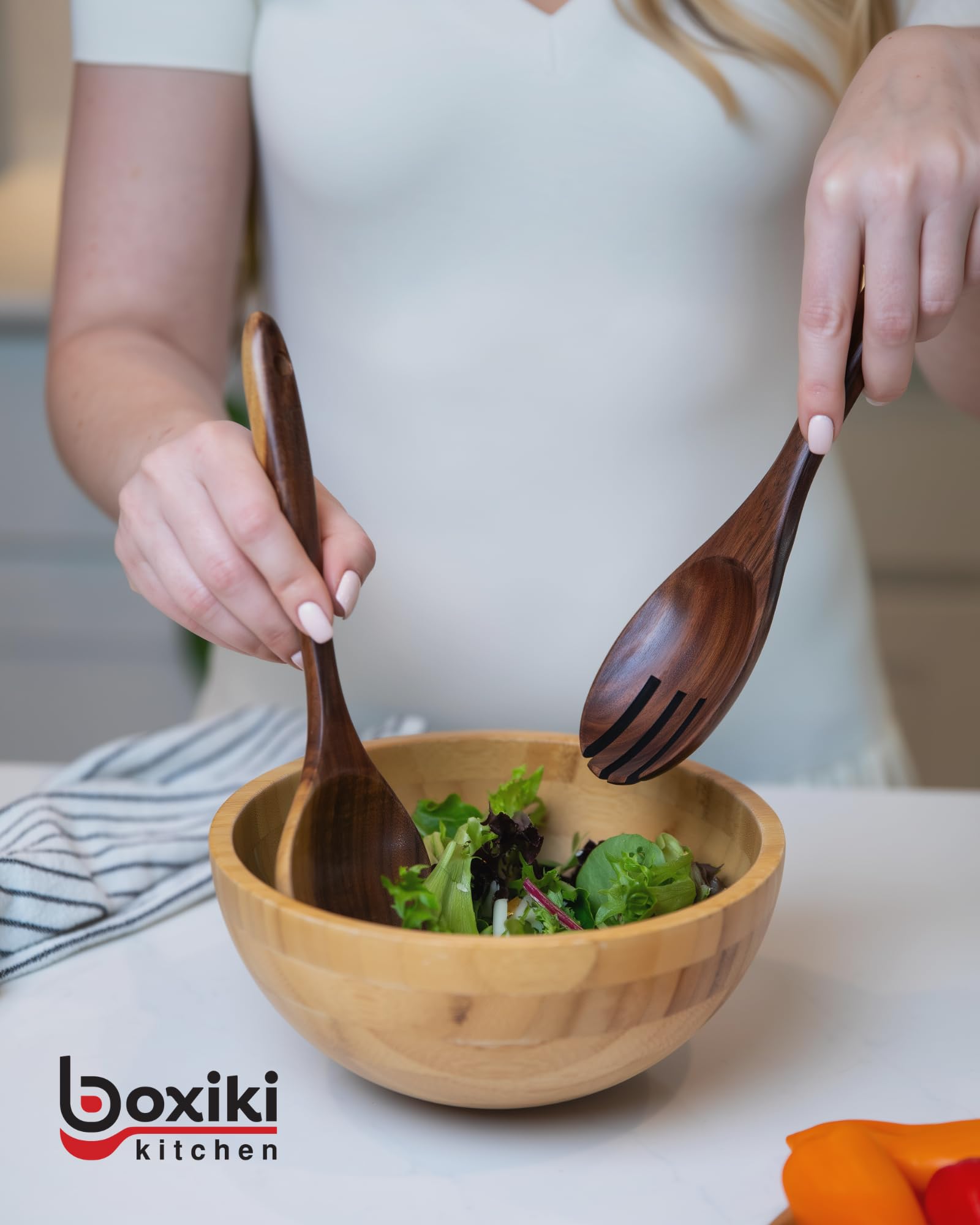 Boxiki Kitchen présentoir en cuisine lifestyle apportant chaleur et élégance fonctionnelle