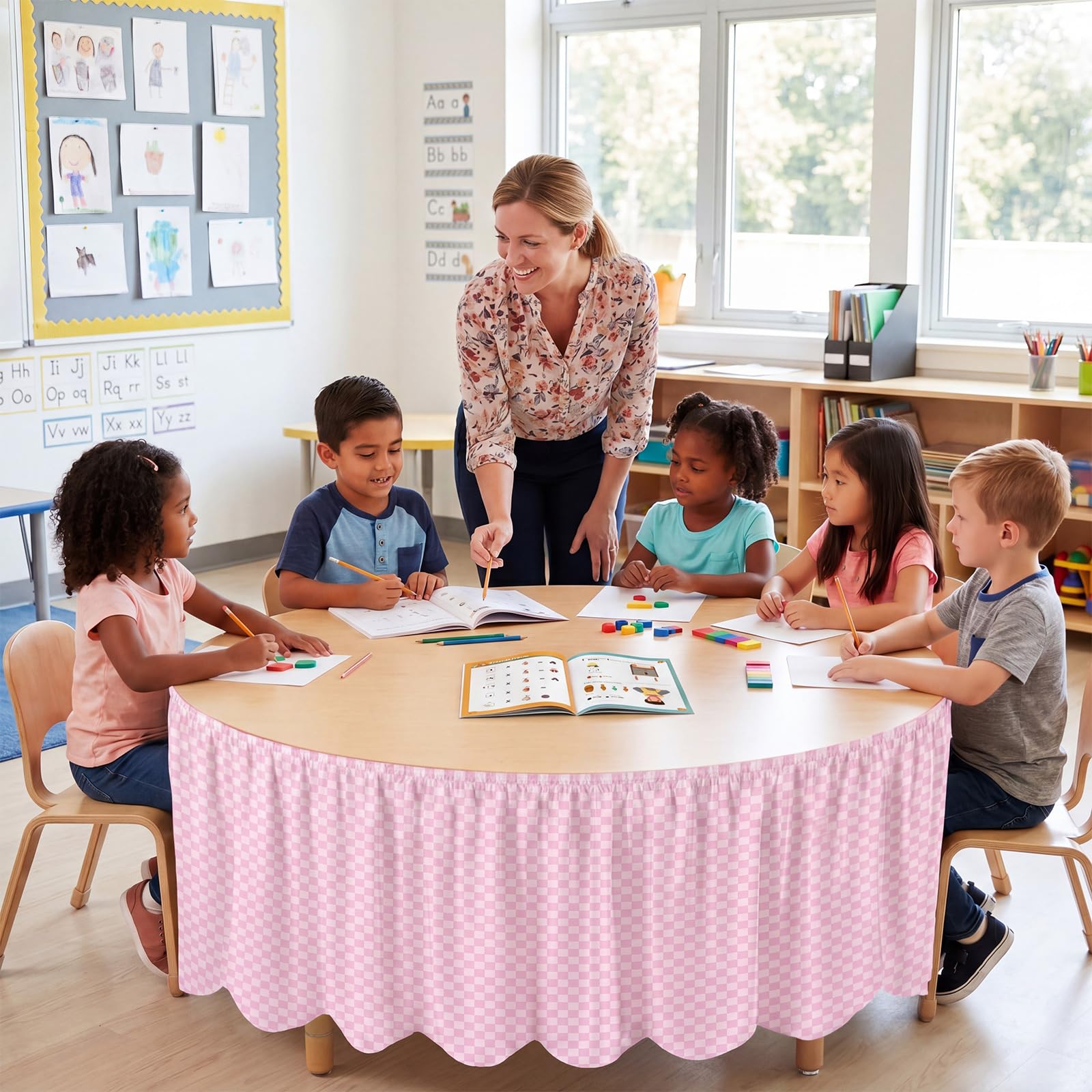 Breling mise en scène en classe créant ambiance chaleureuse