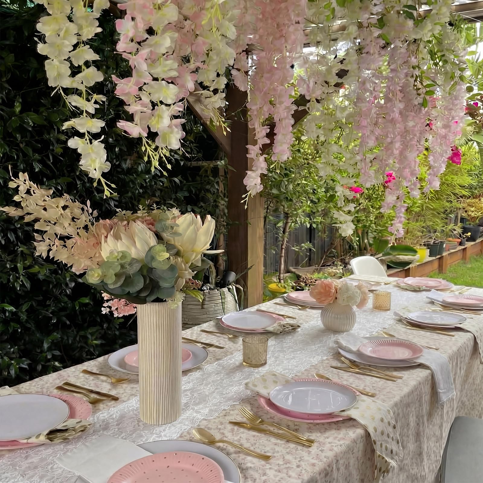 Breling mise en scène pâtisseries et décorations pour belles photos