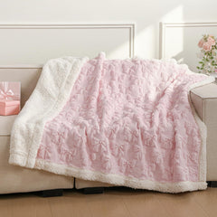 Plaid Breling plié illustrant la taille compacte pratique