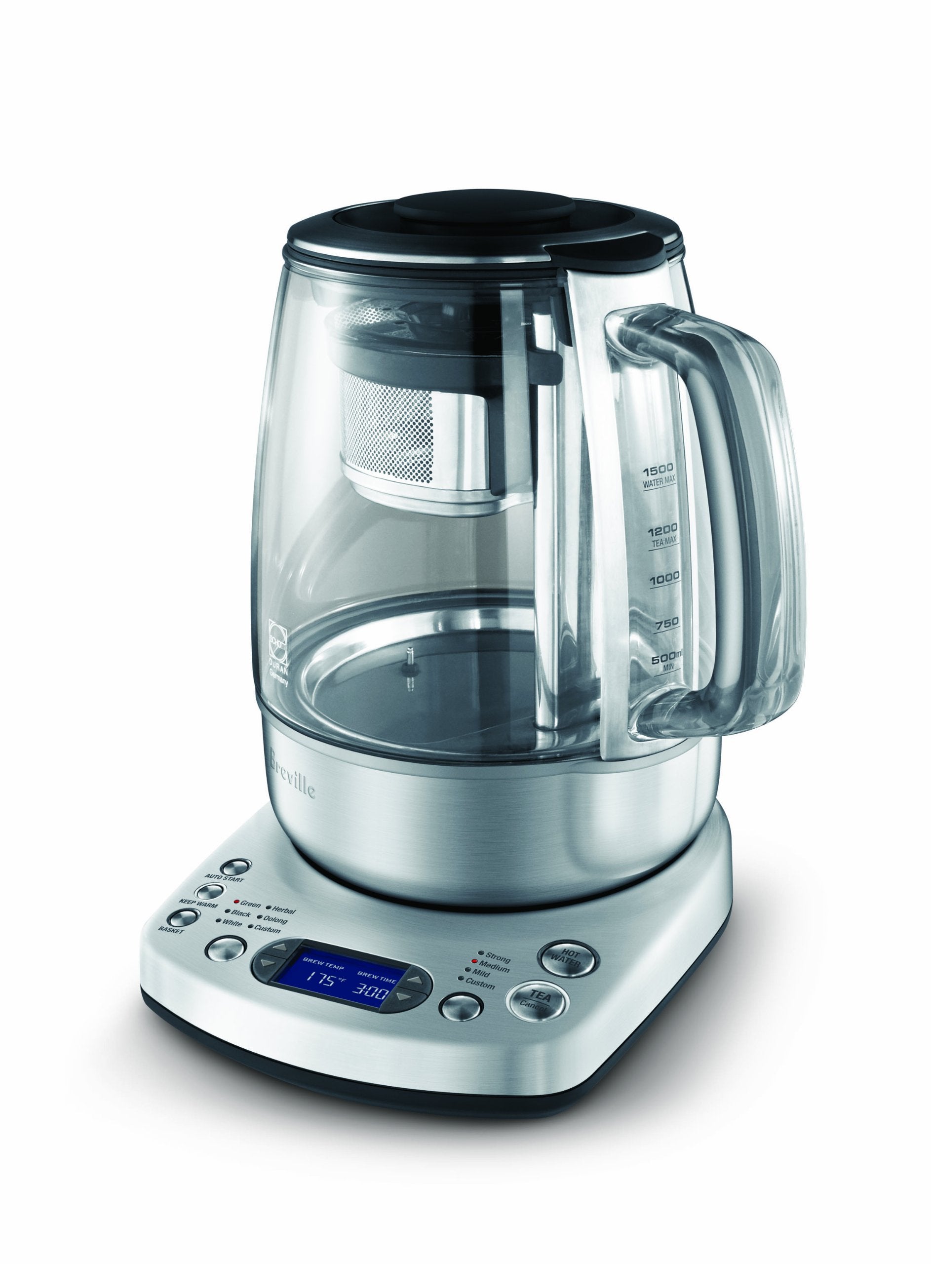 Breville BTM800XL en usage sur plan de travail pour préparer du thé