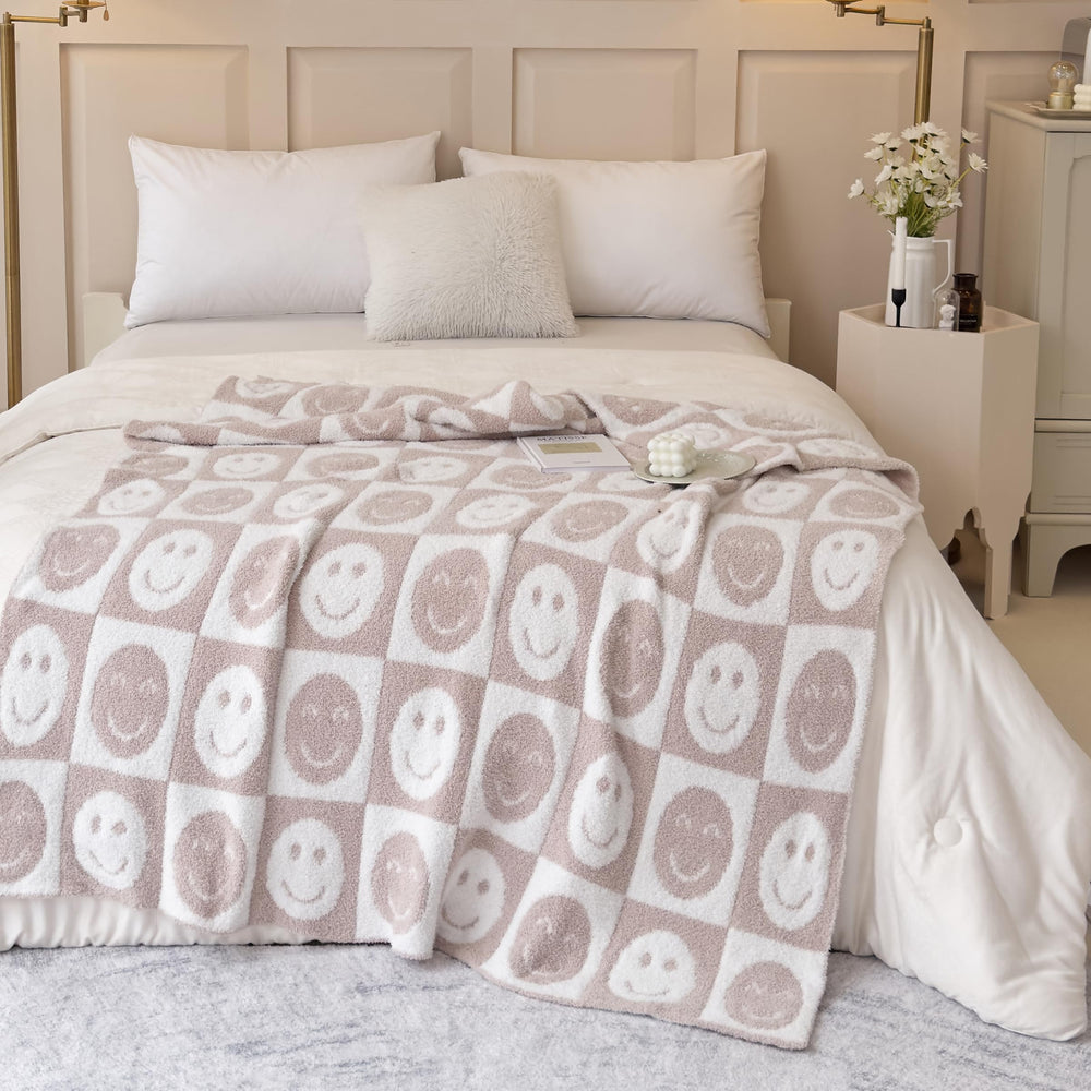 Brnabiou gros plan microfibre douce montrant texture moelleuse et chaleur