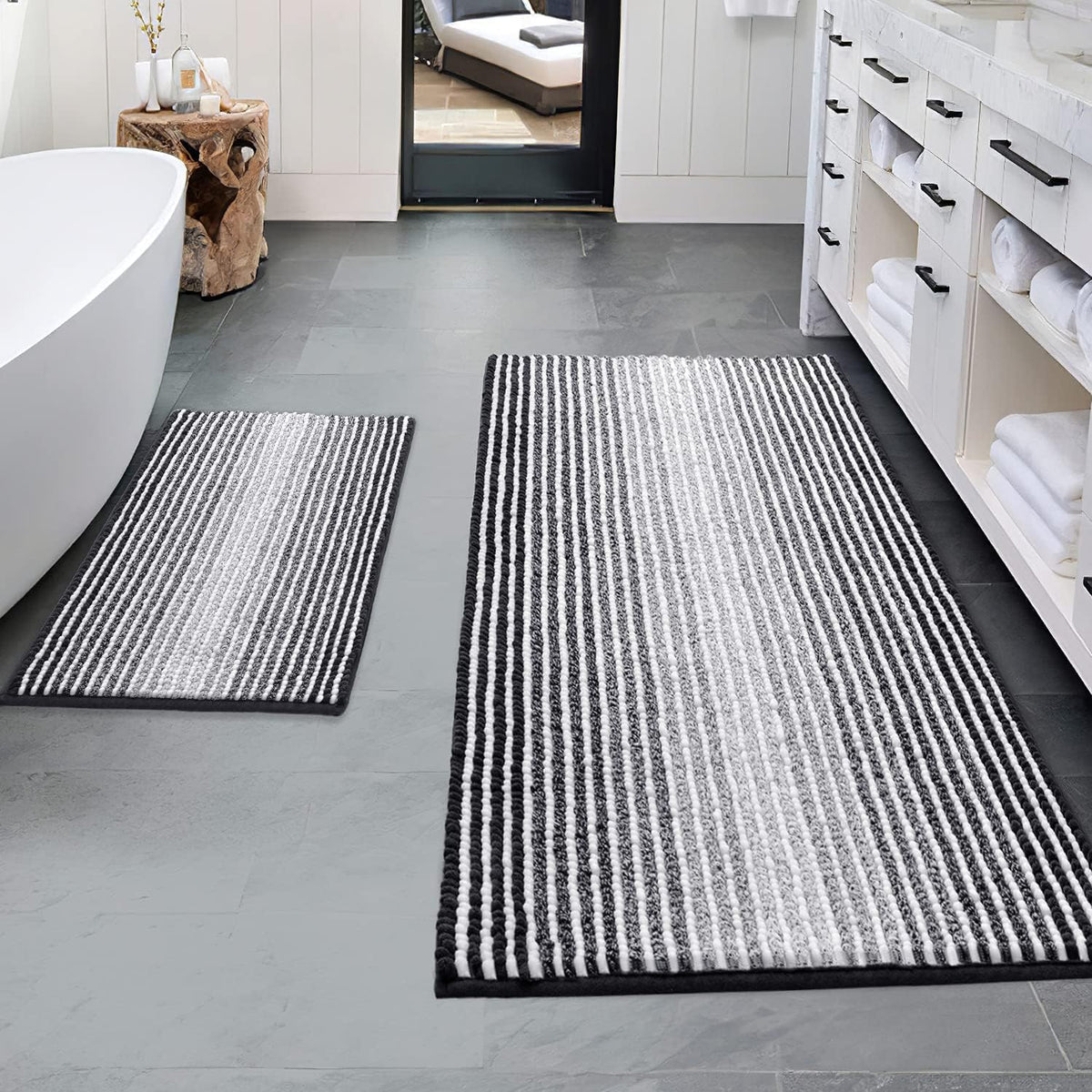 BSICPRO tapis devant baignoire noir face avant, confort et absorption visibles