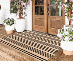 BUAGETUP tapis à côté d'une chaise pour illustrer l'échelle et l'ajustement