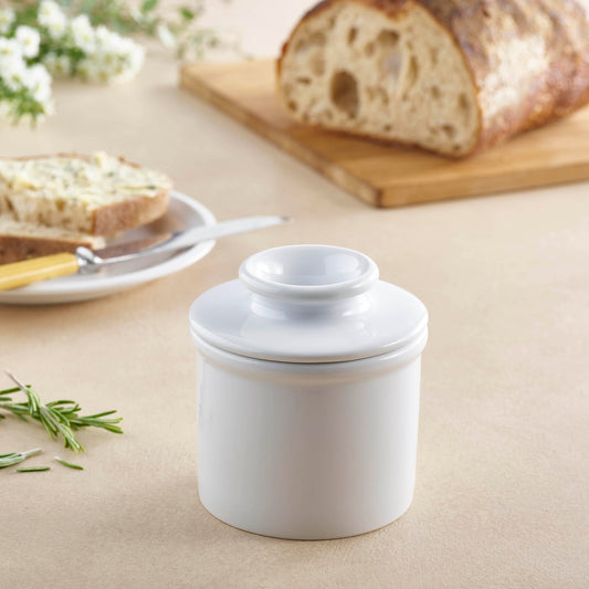 Butter Bell gros plan sur le glaçage New Bone China, finition brillante résistante