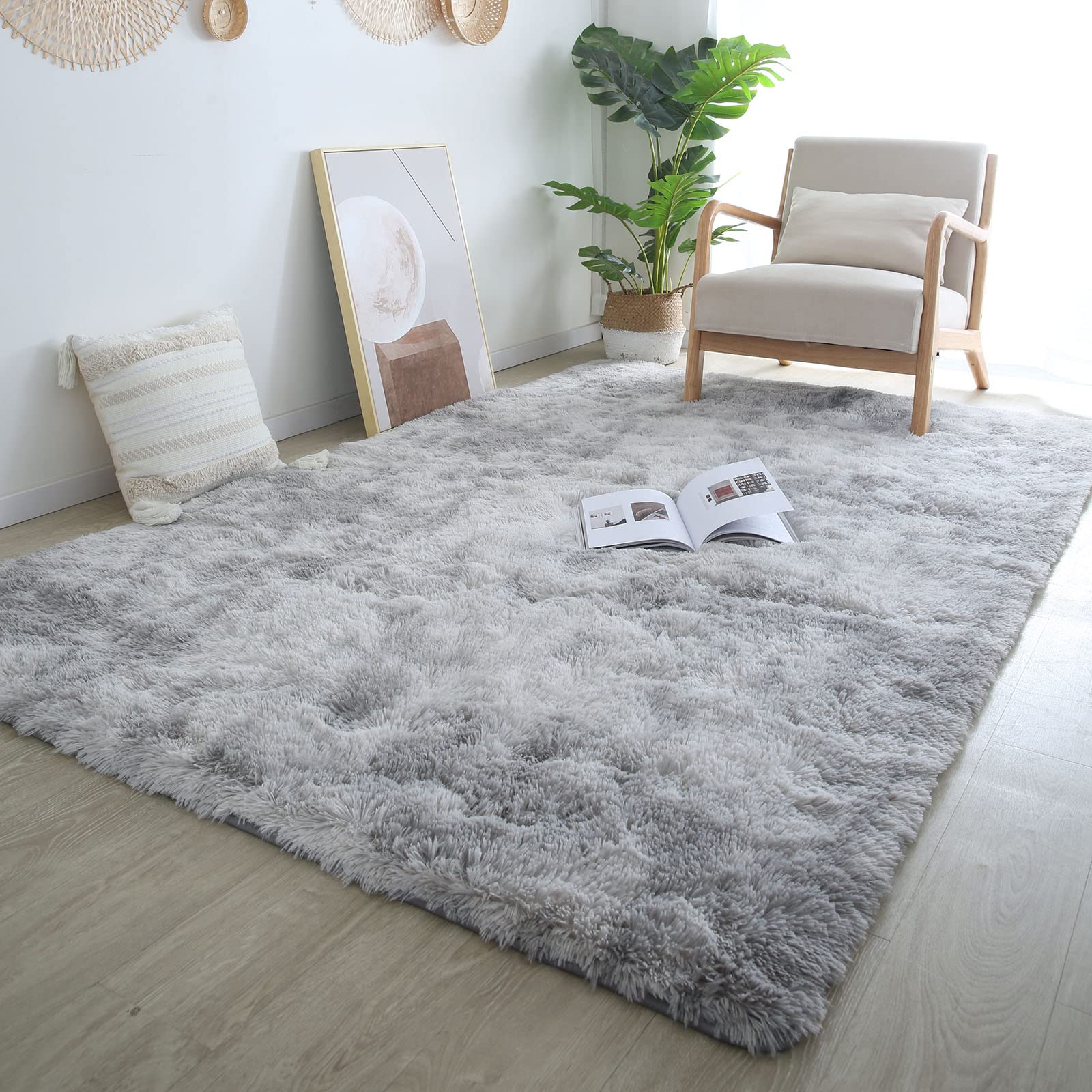 CAIYUECS tapis en situation dans une chambre ajoutant chaleur et esthétique