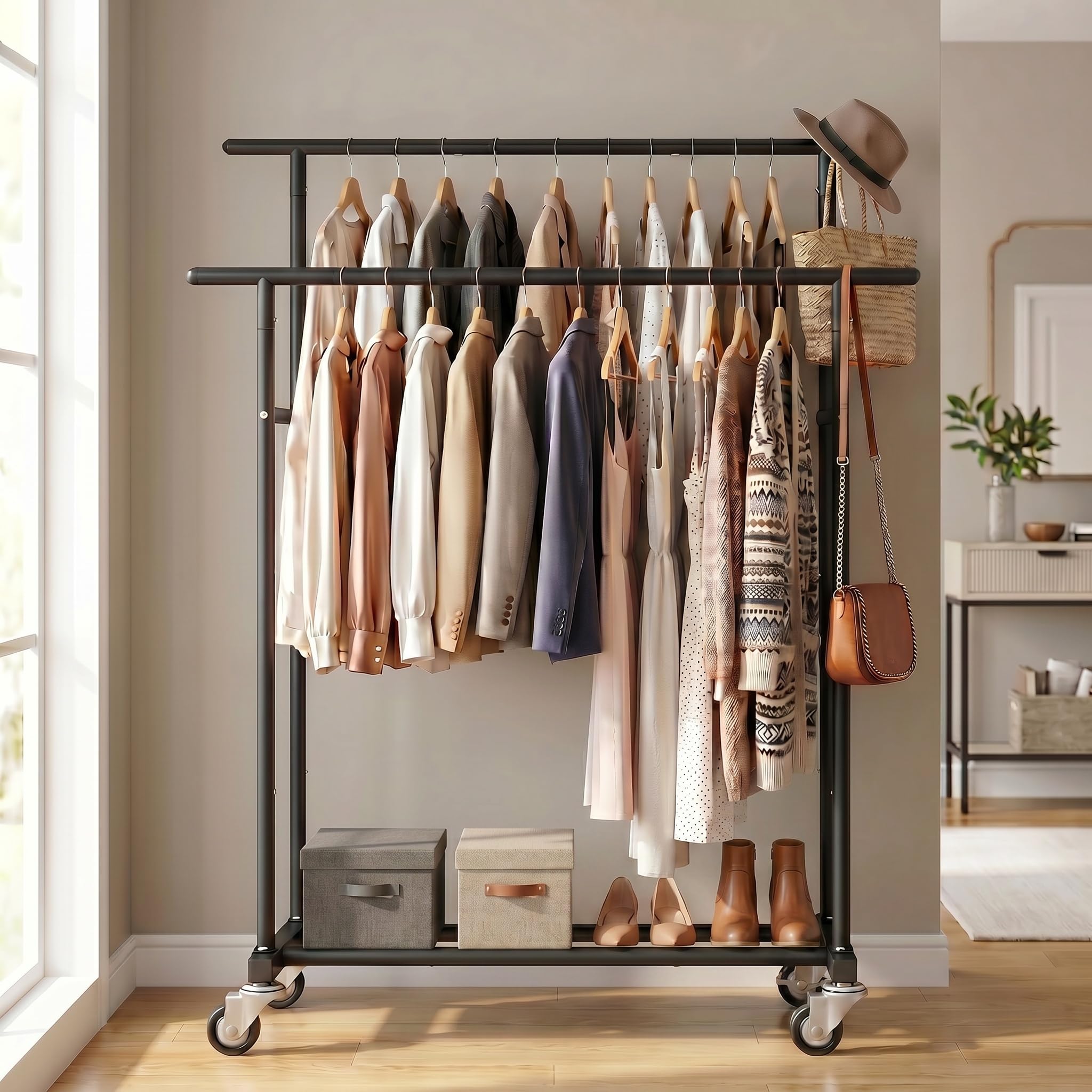 Calmootey porte-vêtements en usage dans une chambre optimisant l'espace