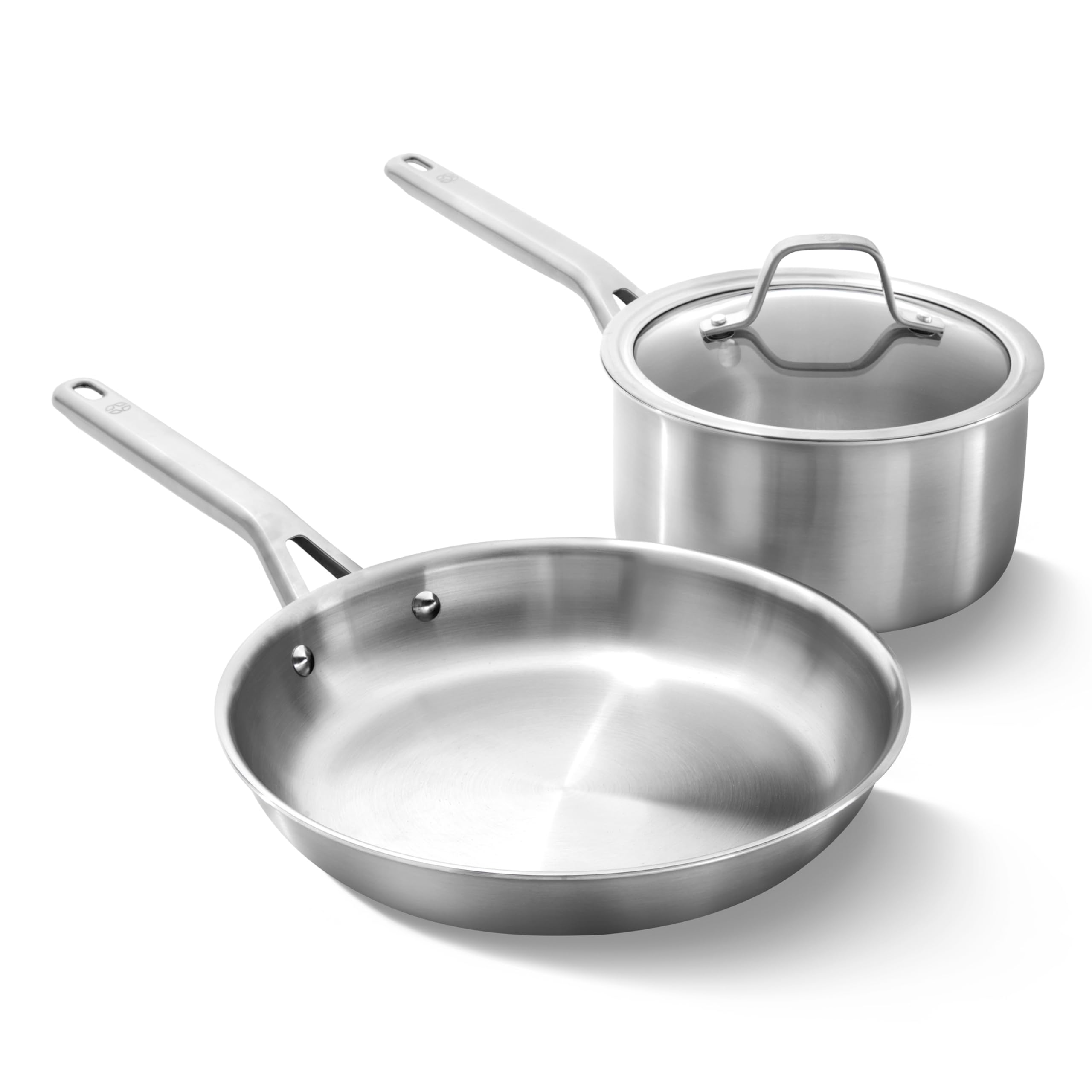 Calphalon vue avant de l'ensemble brossé montrant finition professionnelle et durabilité