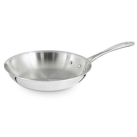 Calphalon vue avant de la poêle 8'' élégante et durable, finition brossée