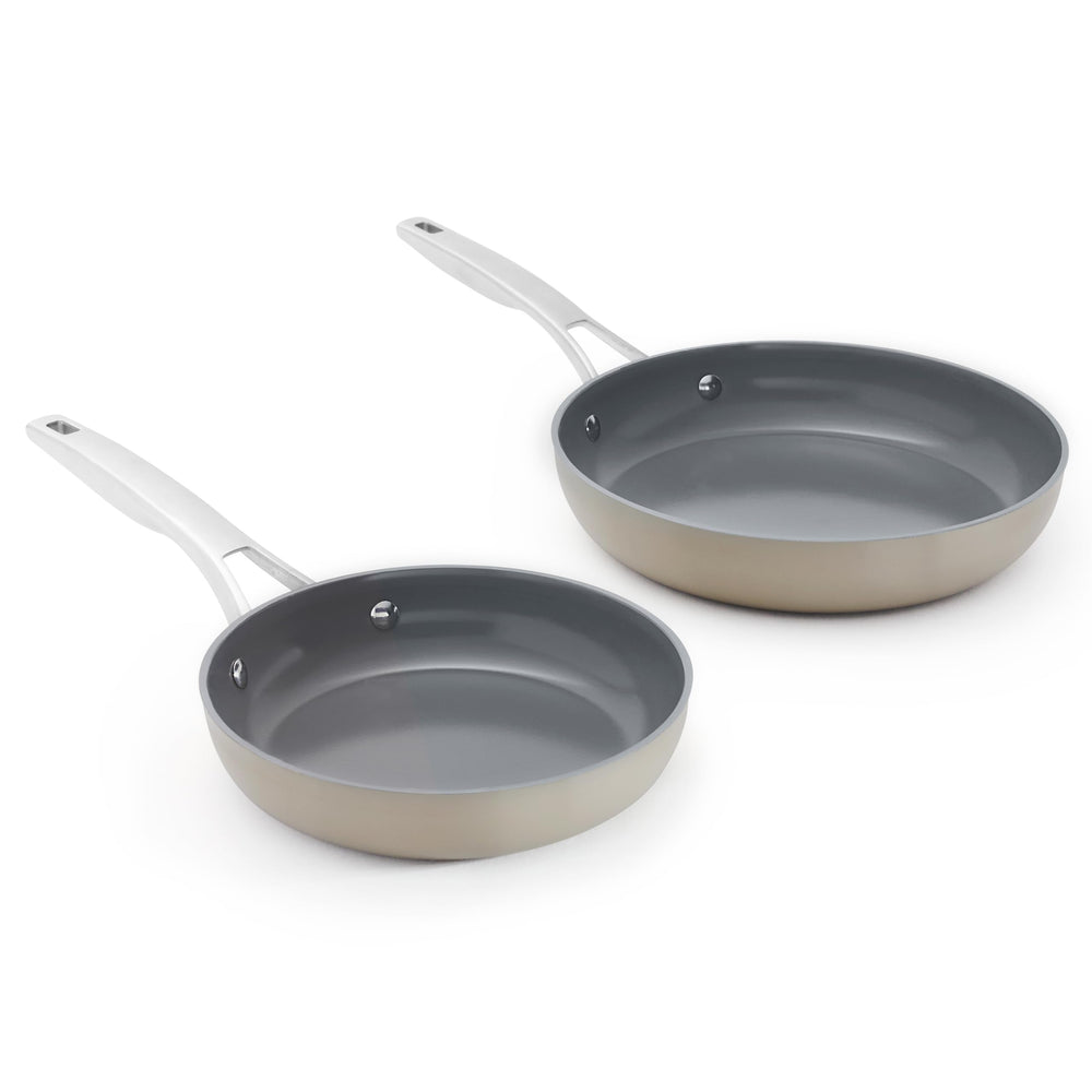 Calphalon poêle set face montrant design mushroom et finition élégante