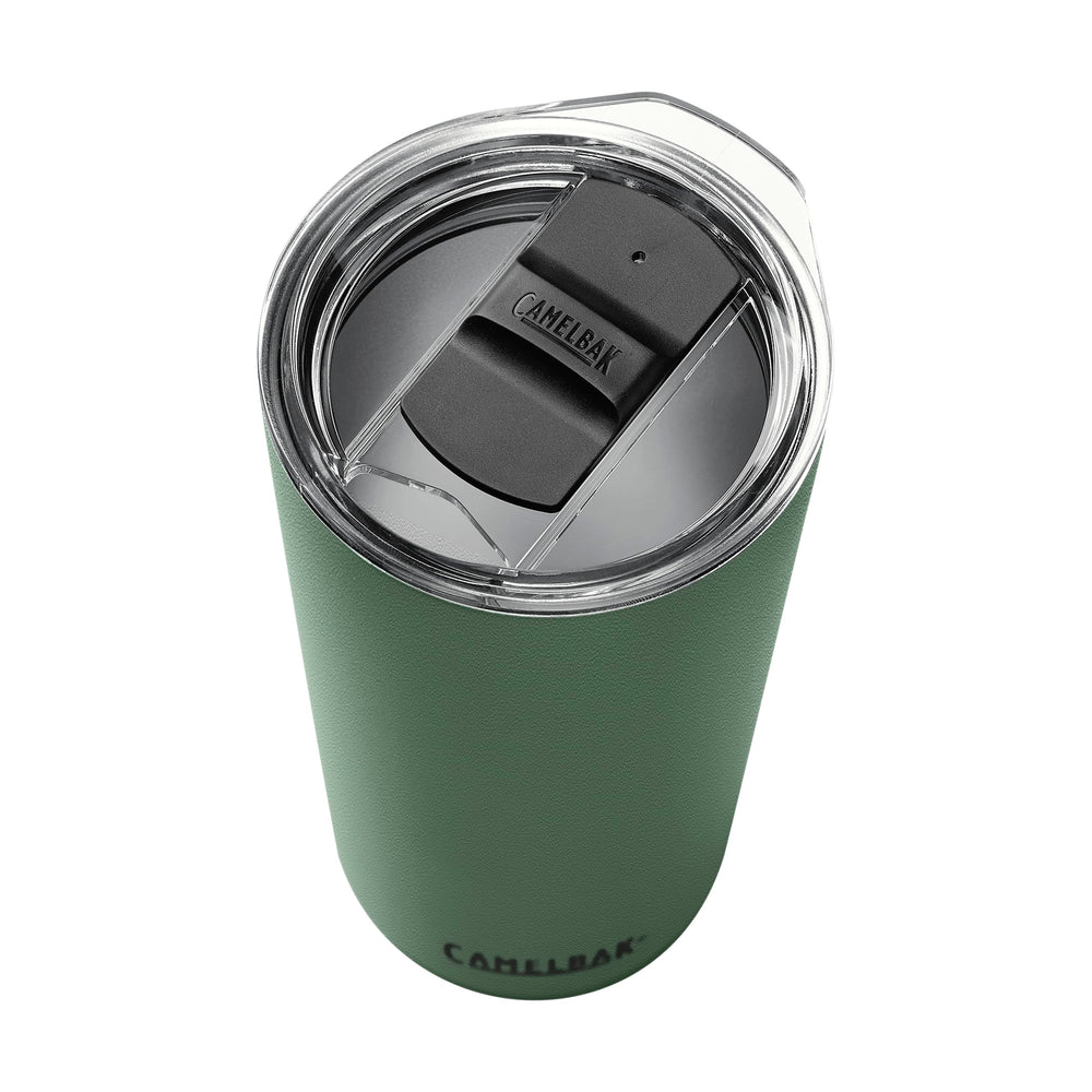 CamelBak main tenant le Horizon 20oz illustrant confort d'utilisation et portabilité