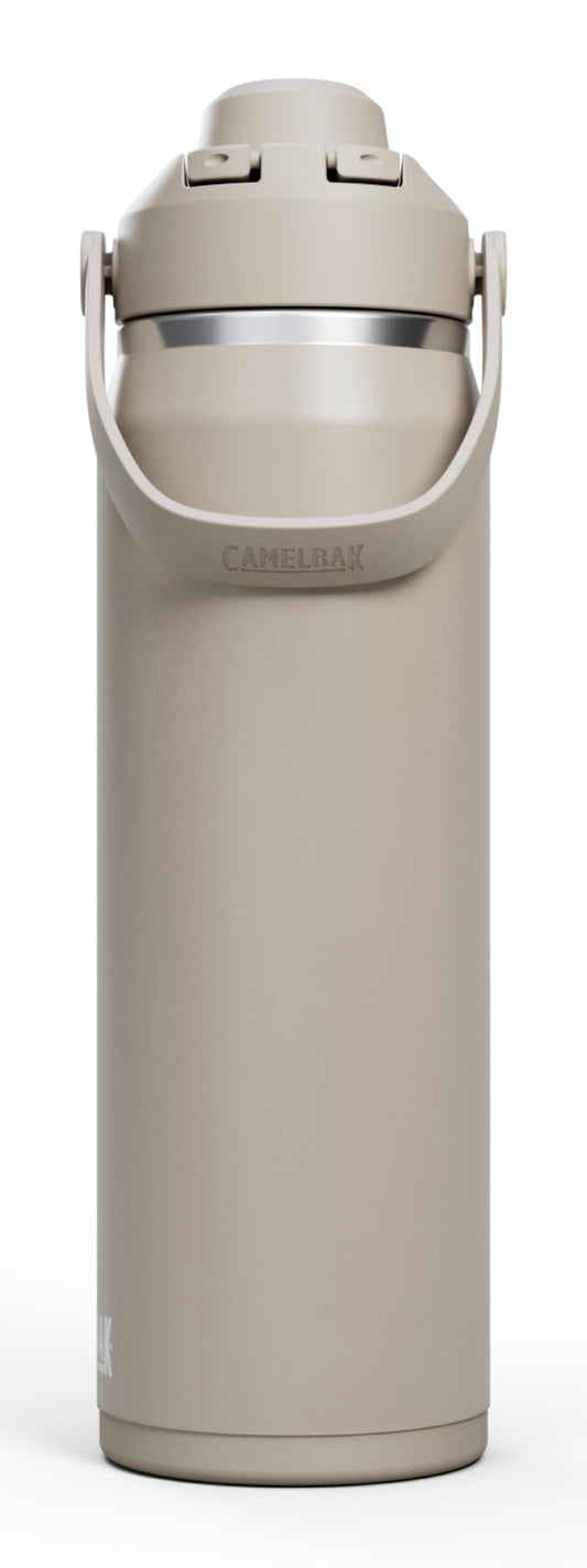 CamelBak Thrive Chug gros plan sur le bouchon qui assure une fermeture étanche