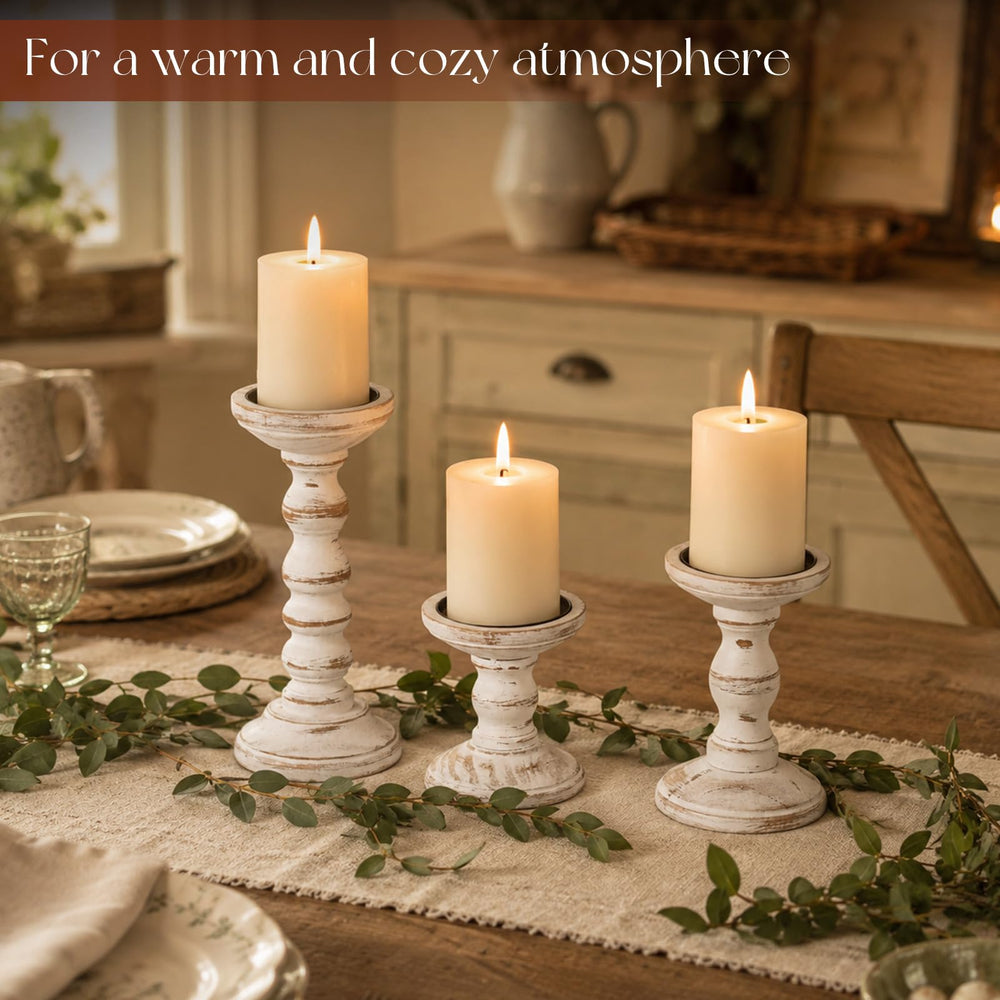Candeldo trio placé sur manteau de cheminée créant point focal chaleureux