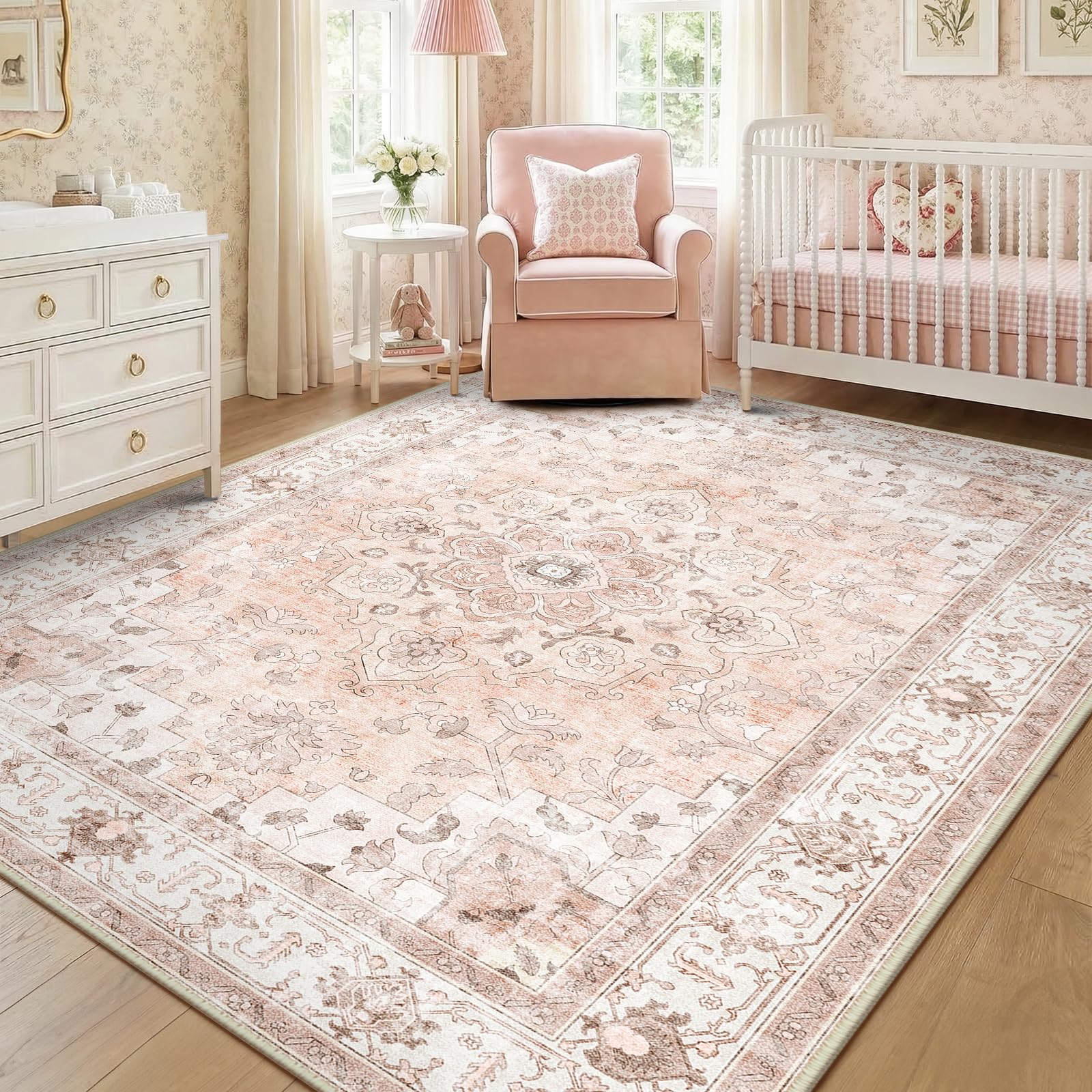 CAPALOCA face avant du tapis rose montrant motif floral et ambiance chambre
