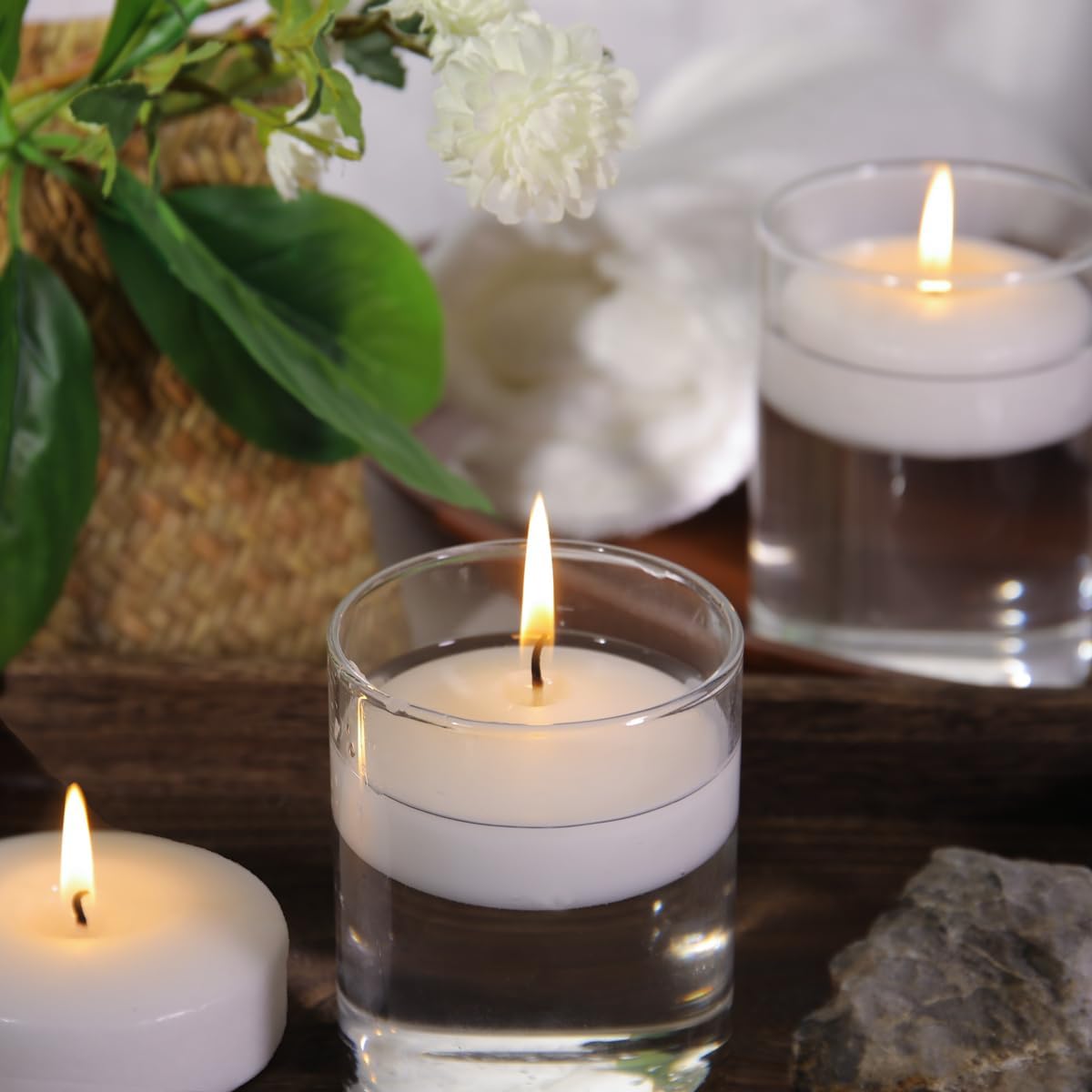 Bougie Capaniel flottante dans baignoire, ambiance relaxante et sûre