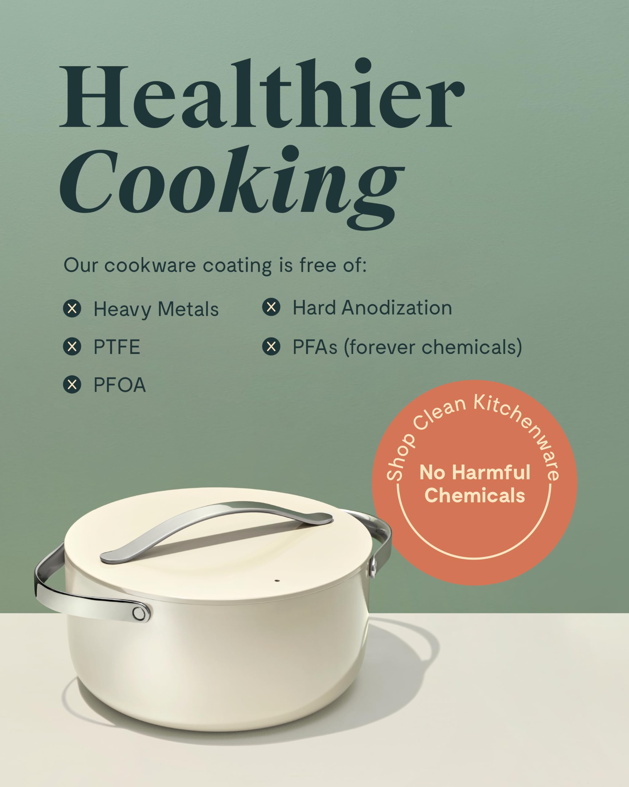 Caraway cocotte à côté d'une assiette montrant capacité 6,5 qt