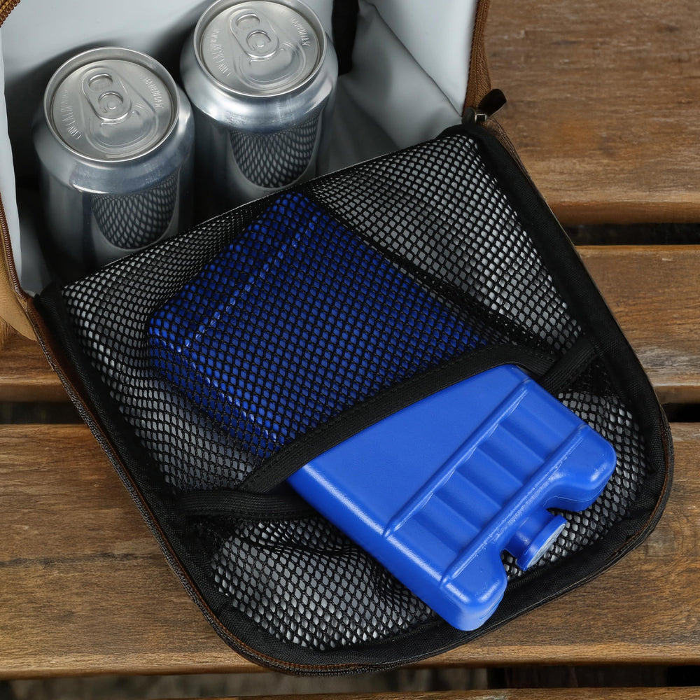 Carhartt lunch cooler posé sur une table lors d’un trajet quotidien