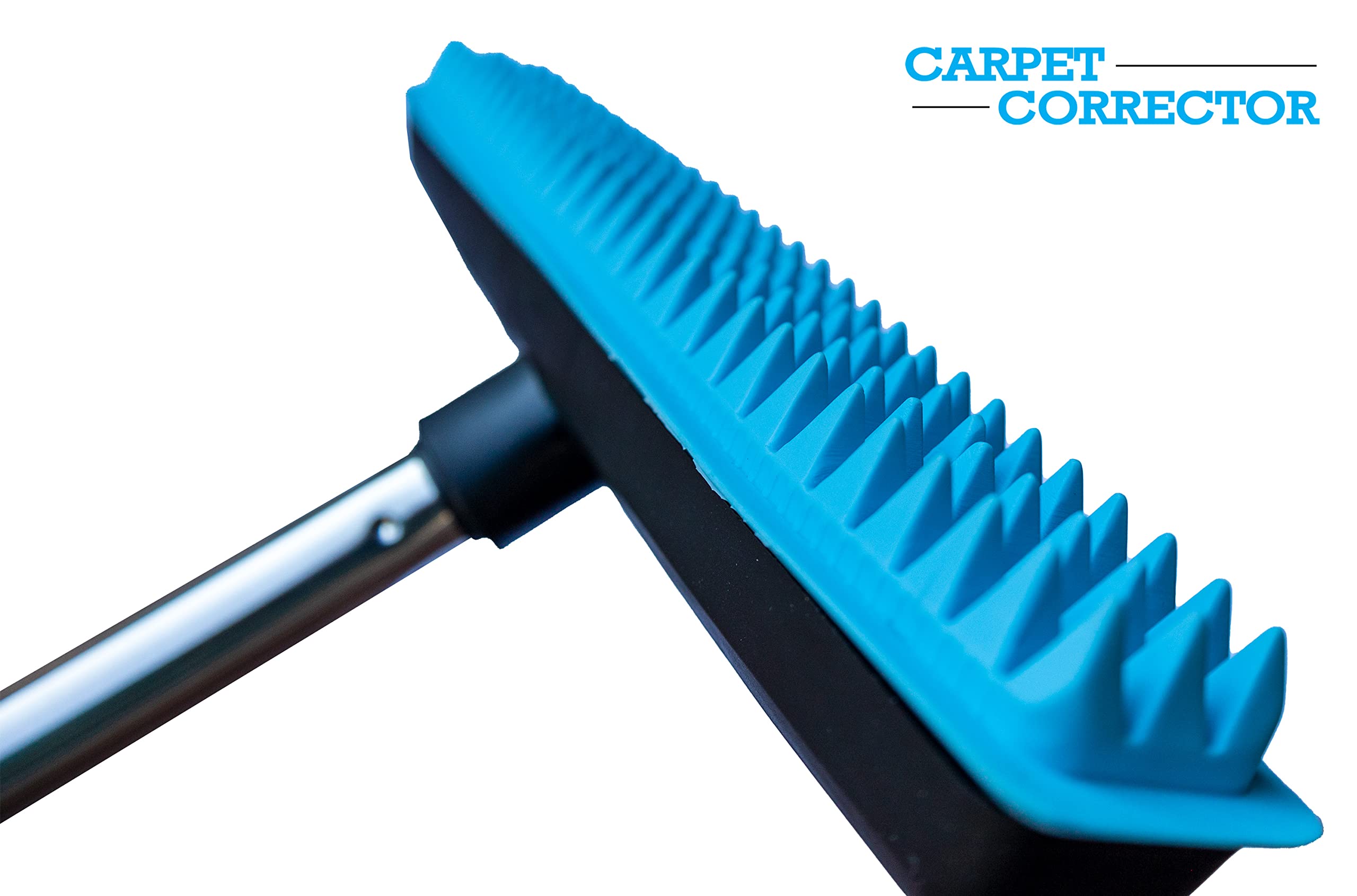 Carpet Corrector employé dans un RV nettoyant tapis et moquette compactes