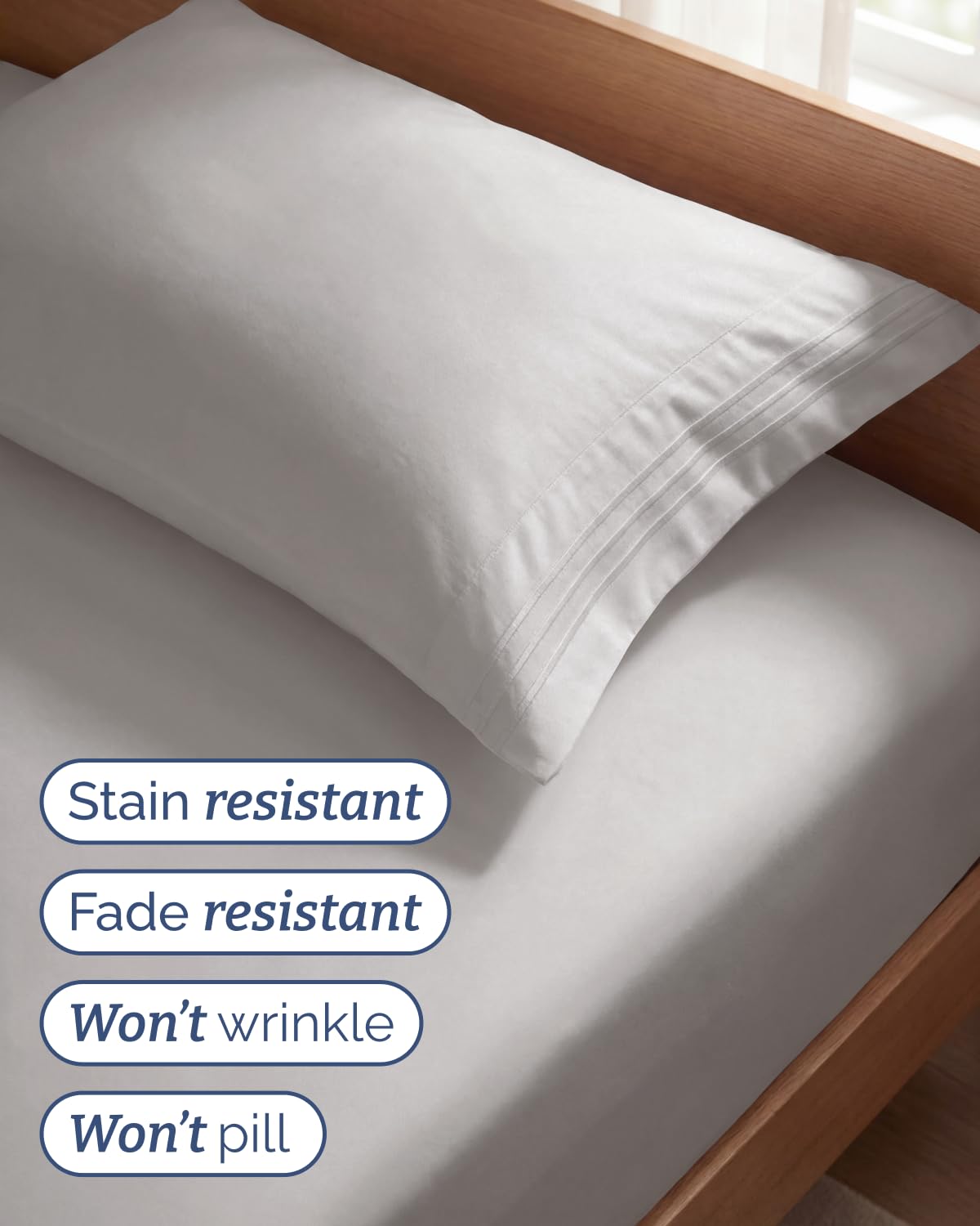 Ensemble CGK Unlimited posé sur un lit moderne, apport de fraîcheur visuelle et coordination de la chambre