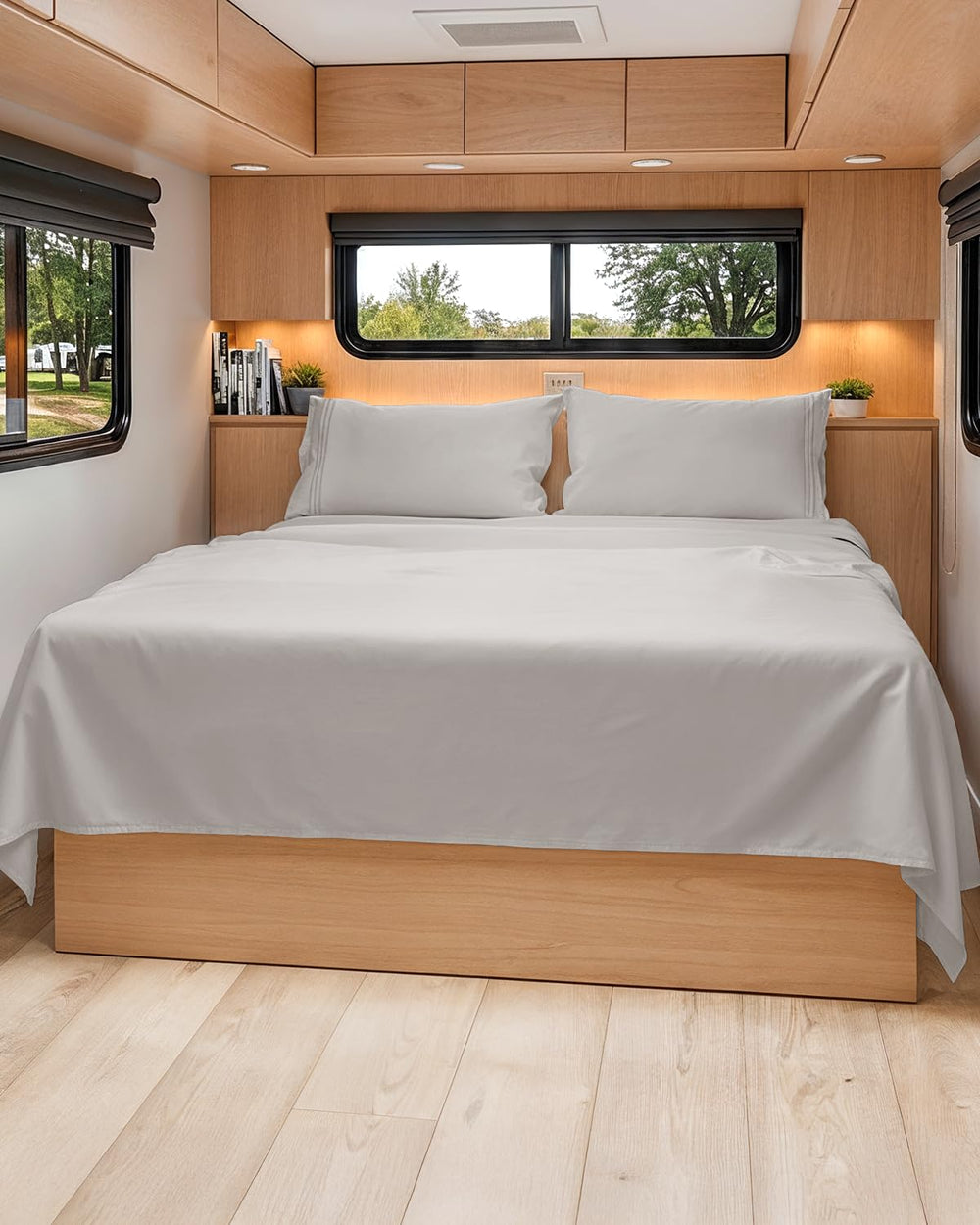CGK Unlimited emballage avant gris clair montrant compatibilité RV et gain de place