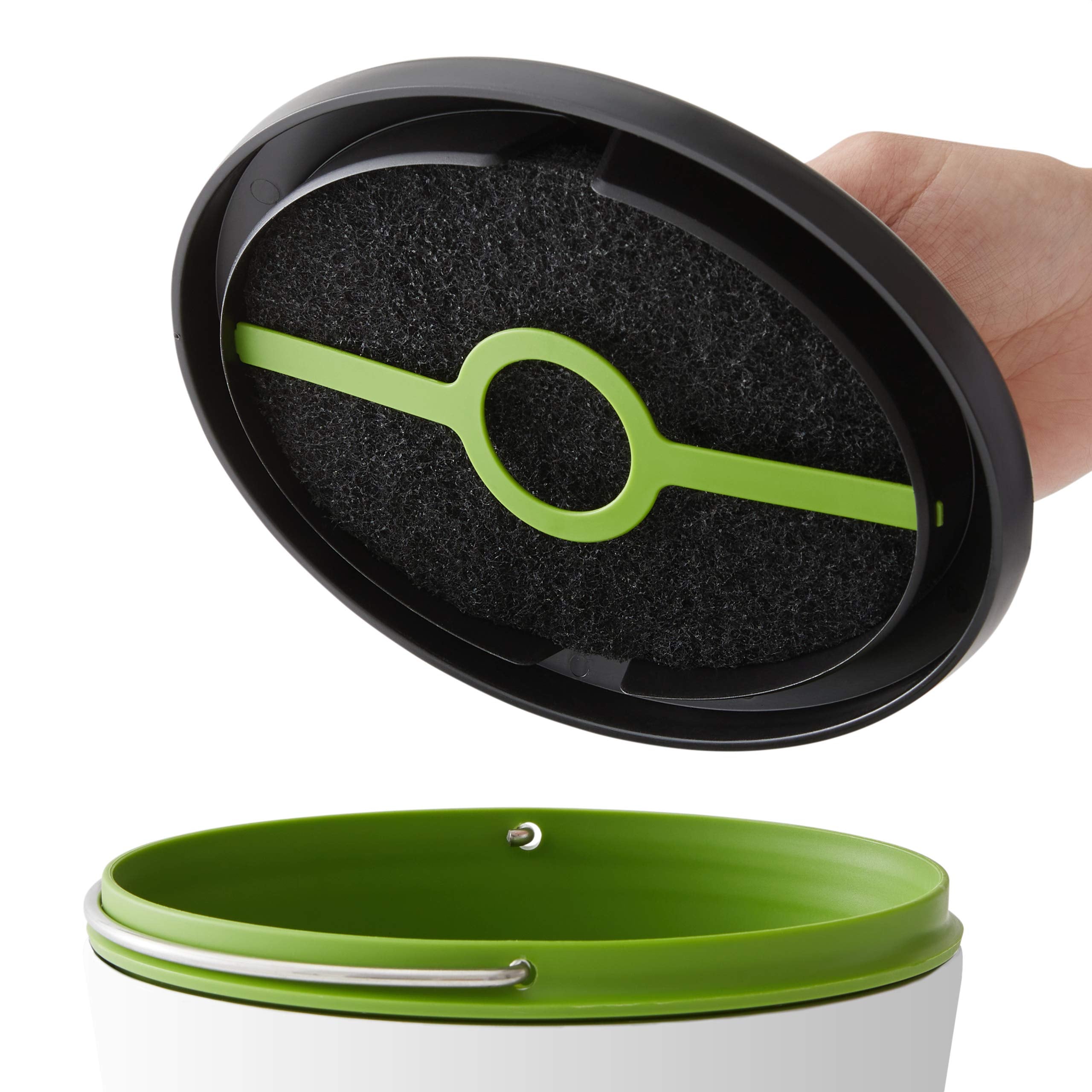 Chef'n EcoCrock en utilisation sur plan de travail, optimisé pour cuisines urbaines