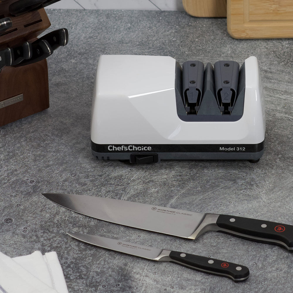 Chef's Choice guides d'angle à 20° garantissant précision et répétabilité