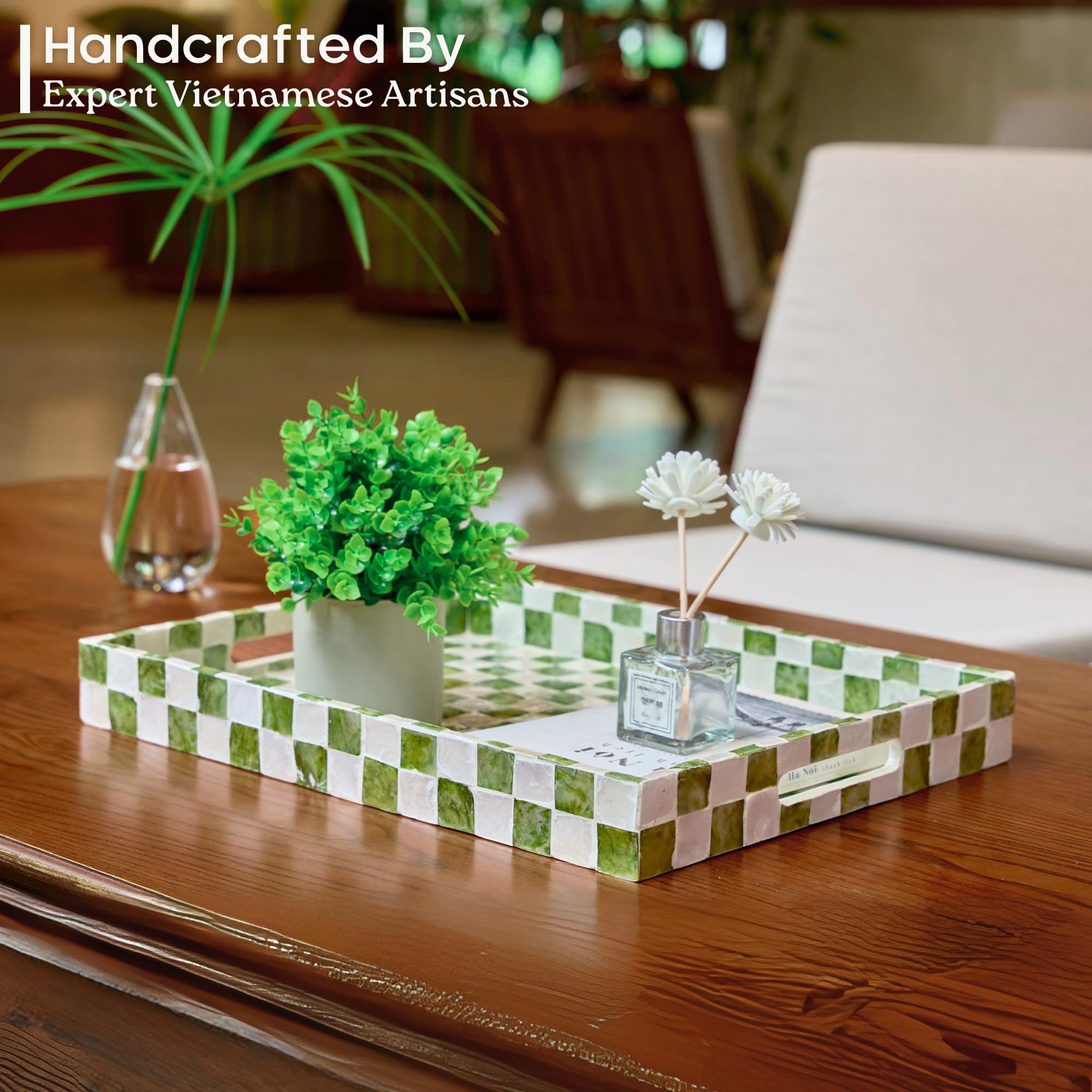 CHI AN HOME plateau posé en décor stylise table basse et organise objets