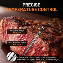 Chihod thermomètre tenu en main montrant taille compacte et ergonomie
