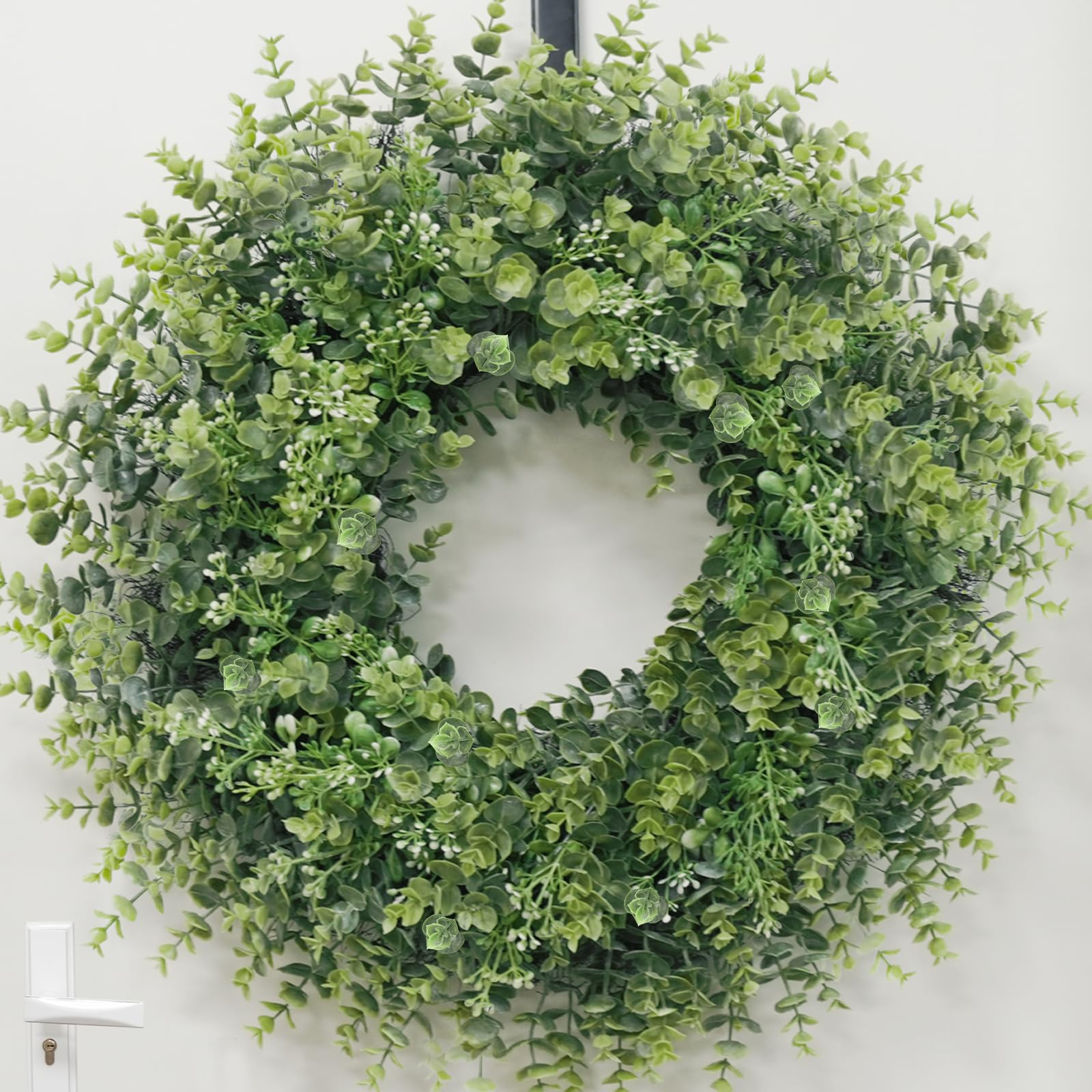 Chiyinbao couronne accrochée sur mur intérieur apporte verdure