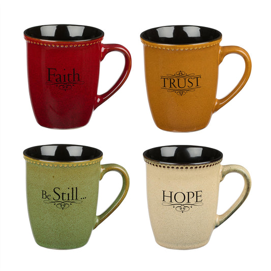 Christian Art Gifts gros plan mug ivoire mettant en valeur l’émail et la texture résistante