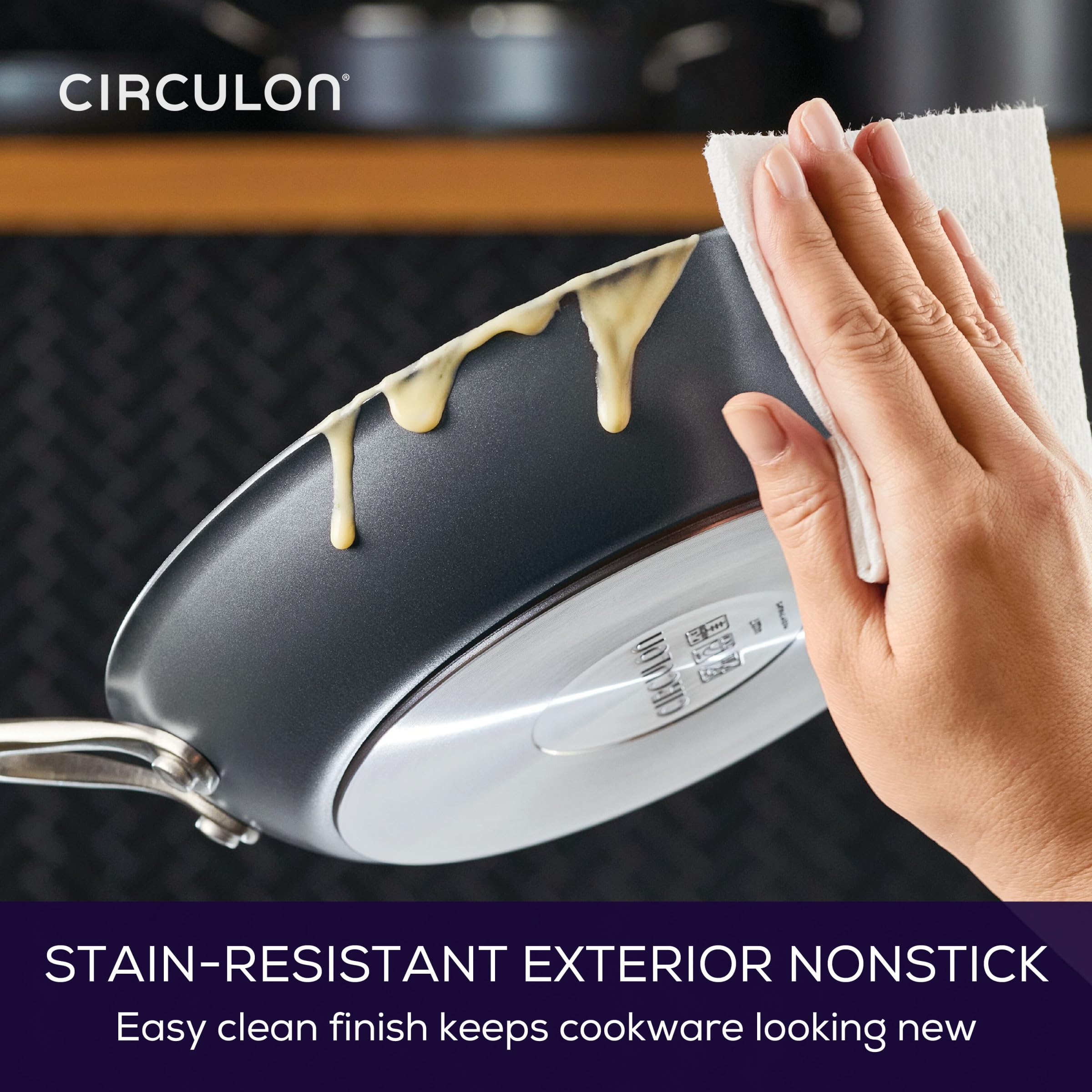 Circulon rangement élégant dans une cuisine pour gain de place