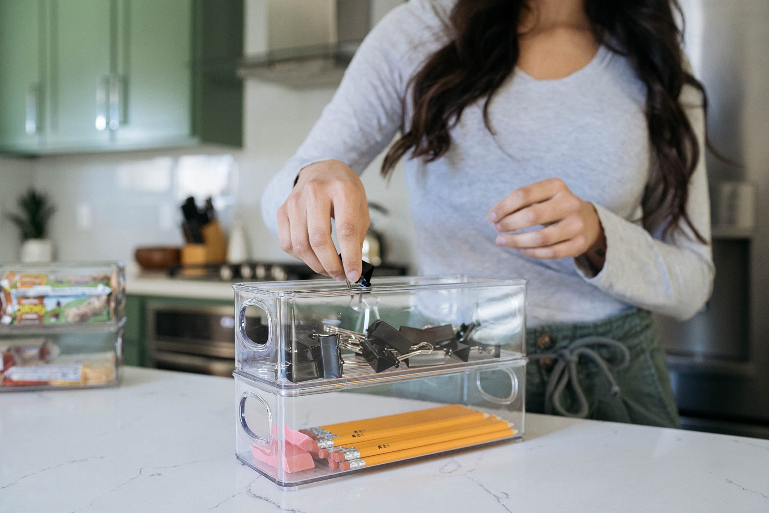 ClearSpace bac rempli d'aliments avec étiquettes pour tri rapide