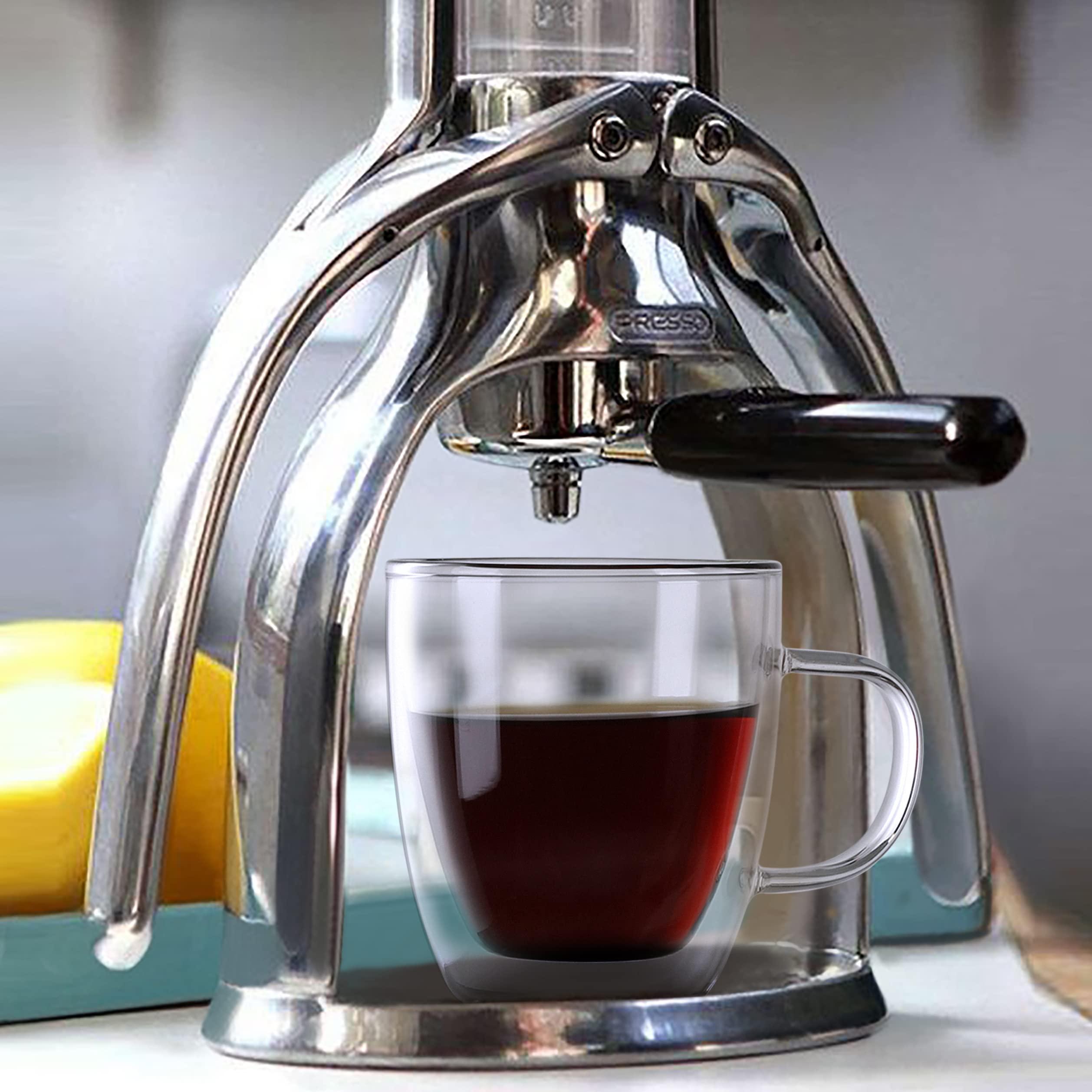 CNGLASS ensemble de deux tasses posé sur table élégant et pratique