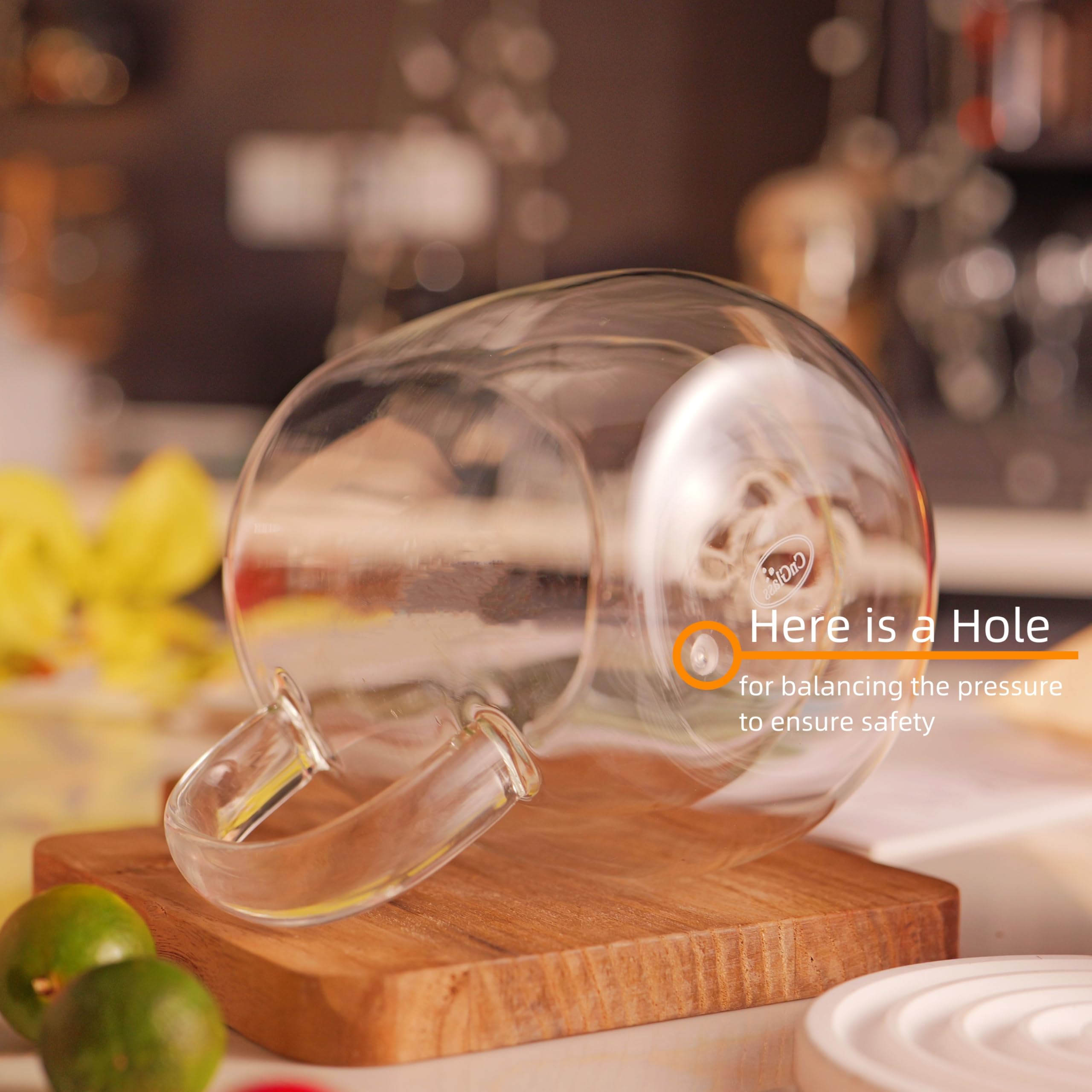 CNGLASS vue dessous base montrant stabilité et finition soignée