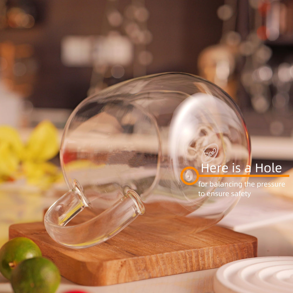CNGLASS vue dessous base montrant stabilité et finition soignée