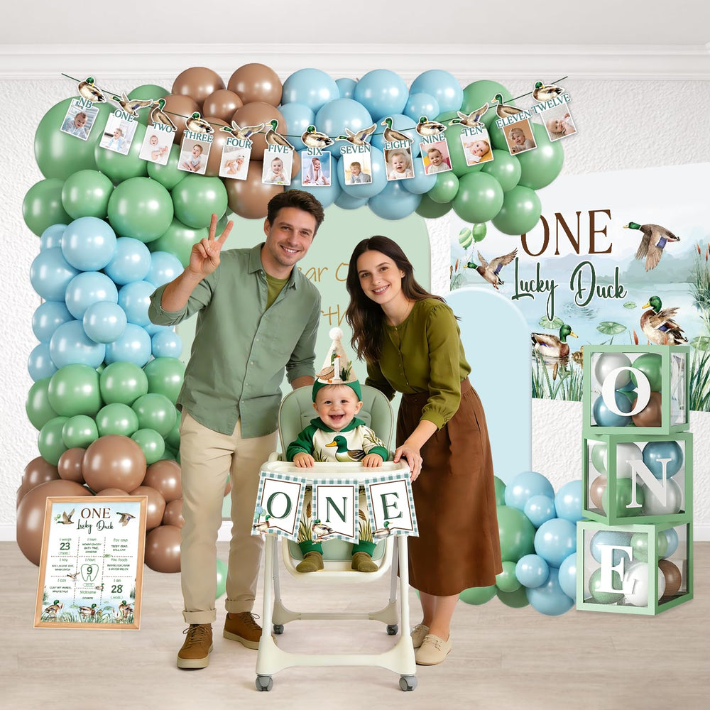 cocomigo arche de ballons montée avec chaîne et rubans décoratifs