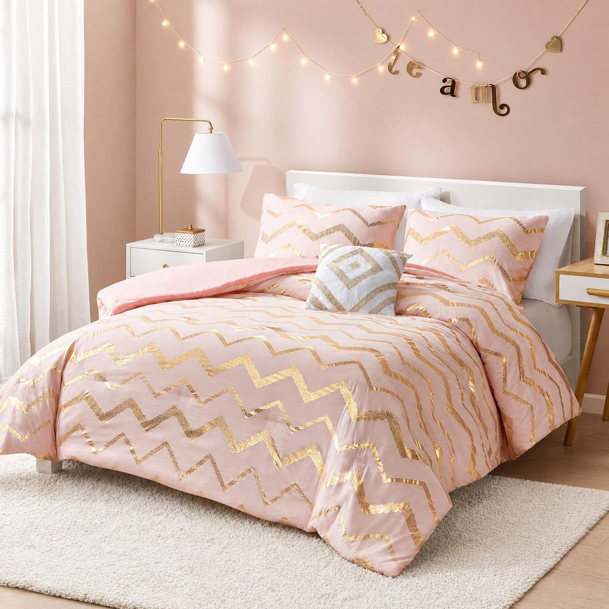 Codi ensemble devant packaging montrant allure soignée et modernité