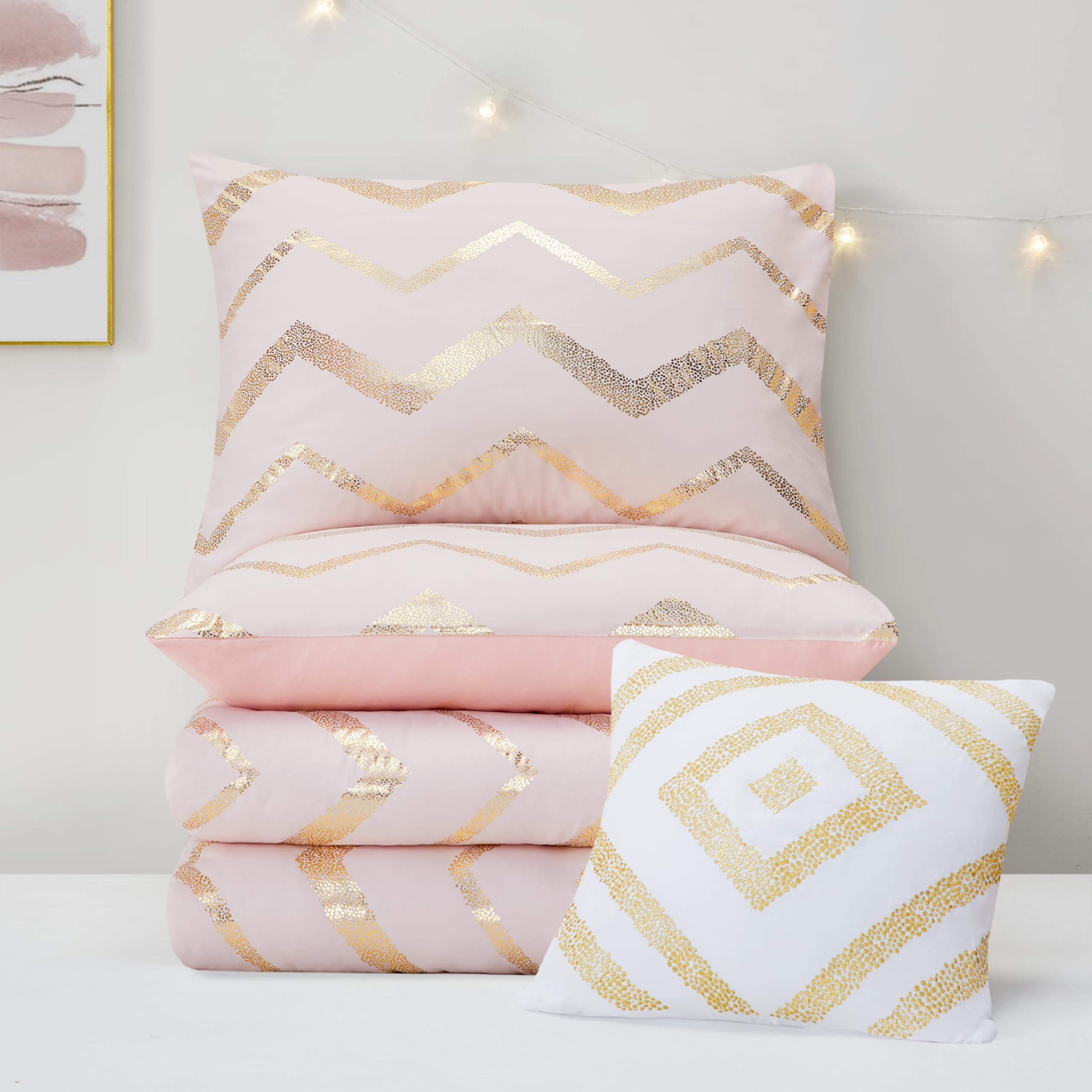 Codi lifestyle chambre ado montrant ambiance cosy et féminine