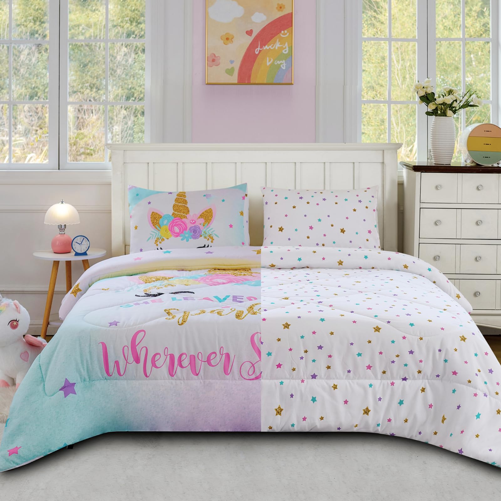 Cokouchyi lit installé dans chambre enfant, look coordonné et ludique