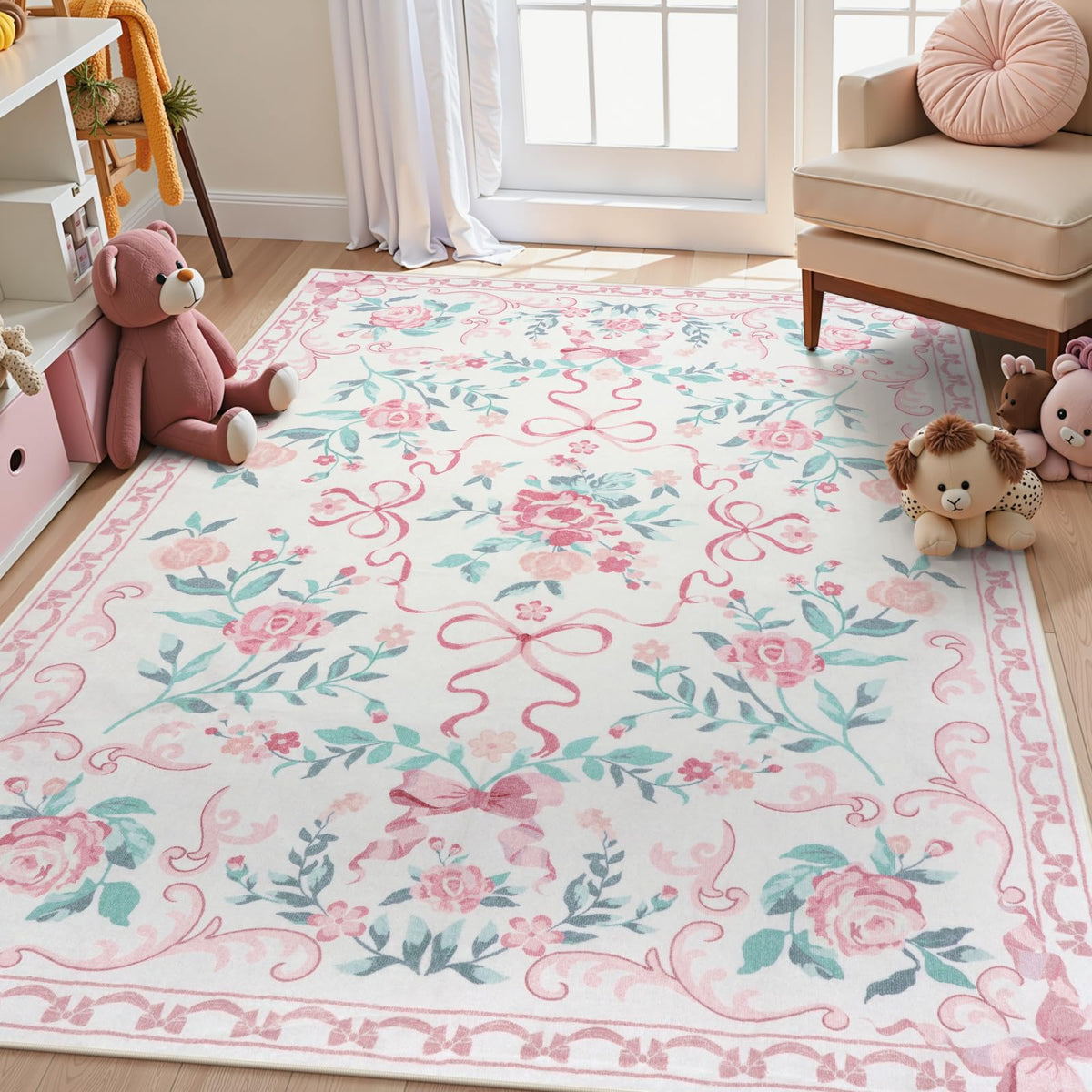 Collive vue avant du tapis 5x7 montrant motif floral et noeuds, effet décoratif