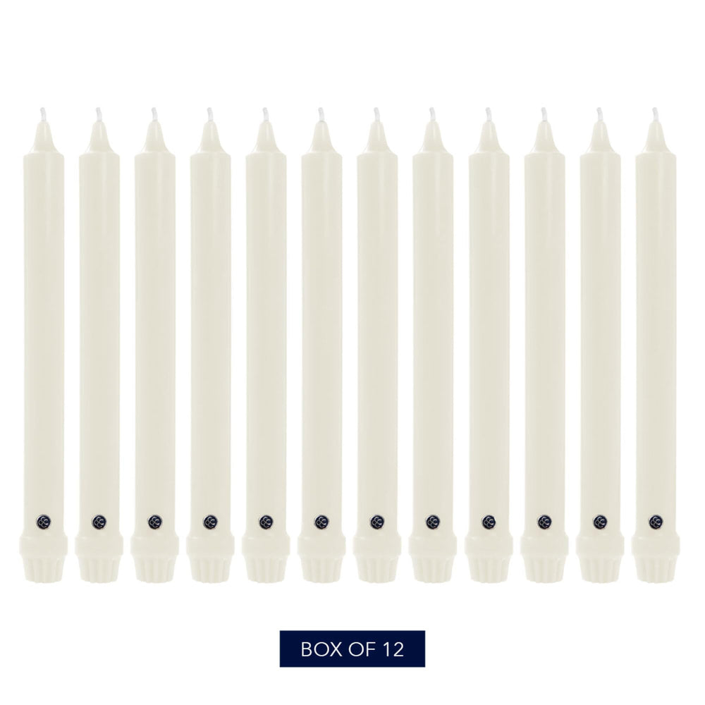 Colonial Candle gros plan sur la tige, finition lisse offrant une combustion régulière