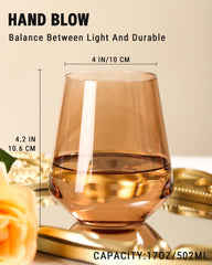comfit ensemble six verres sur table ajoutant ambiance festive au repas